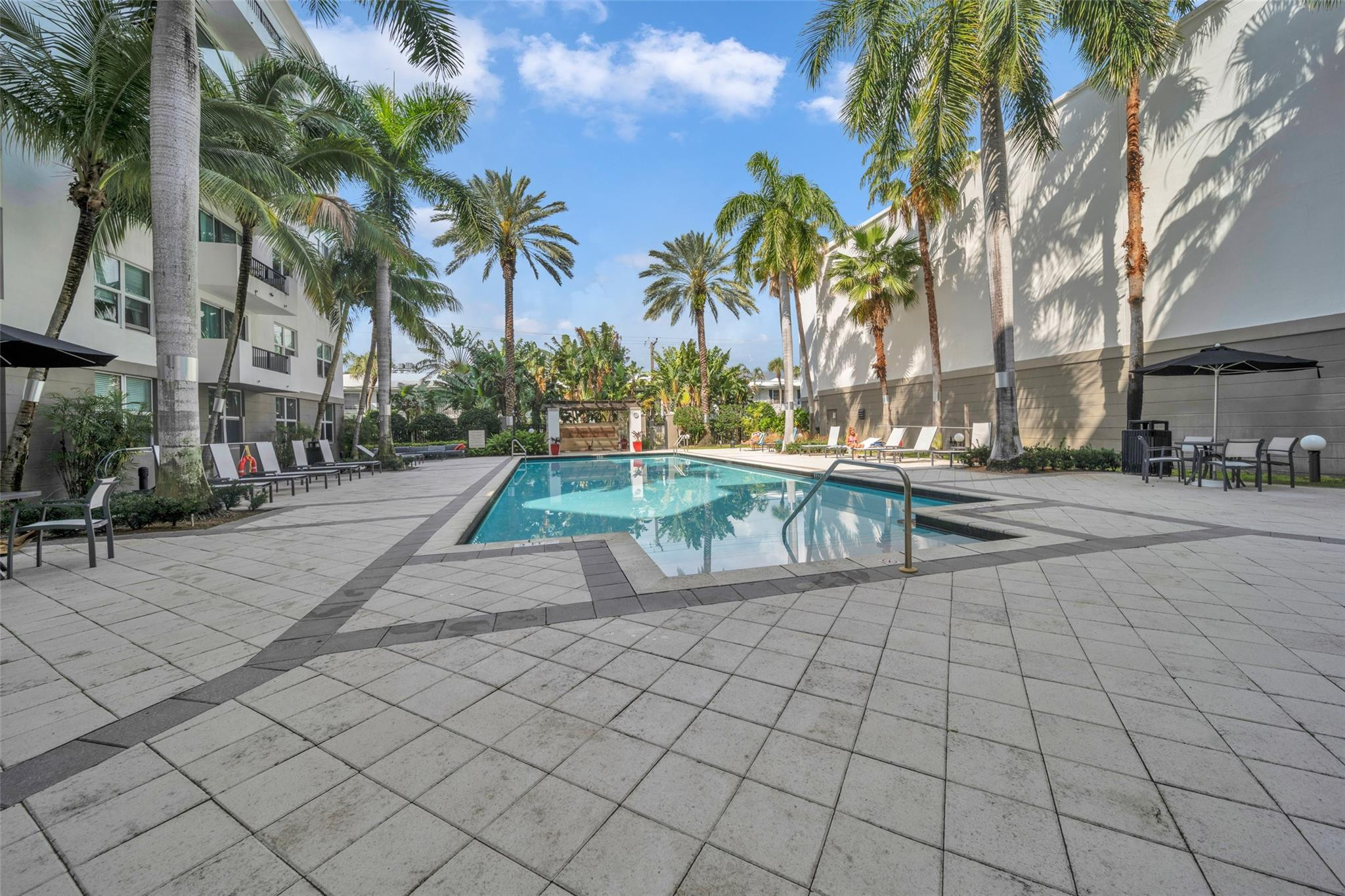2421 NE 65th Street 2-113