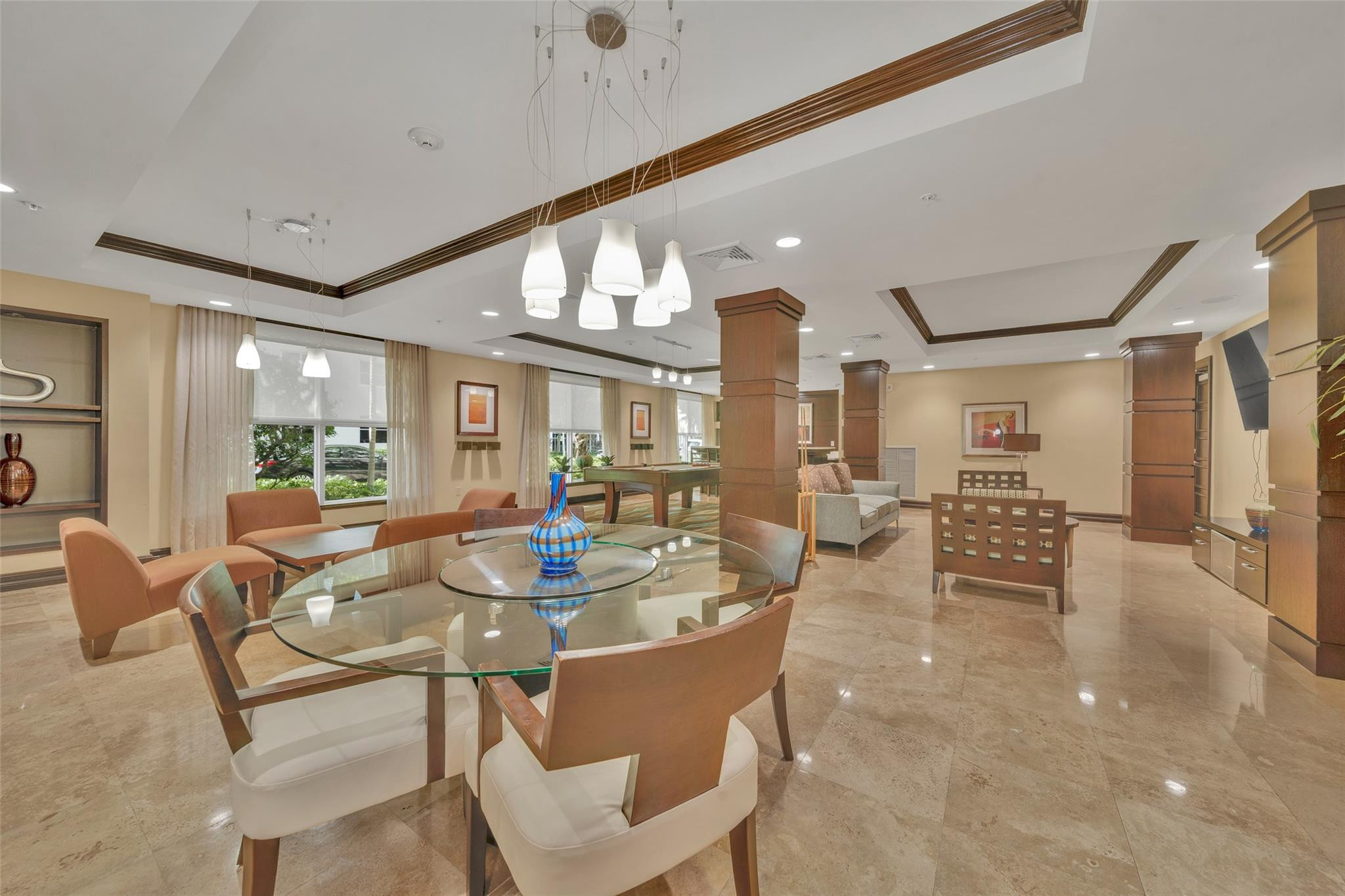 2421 NE 65th Street 2-113