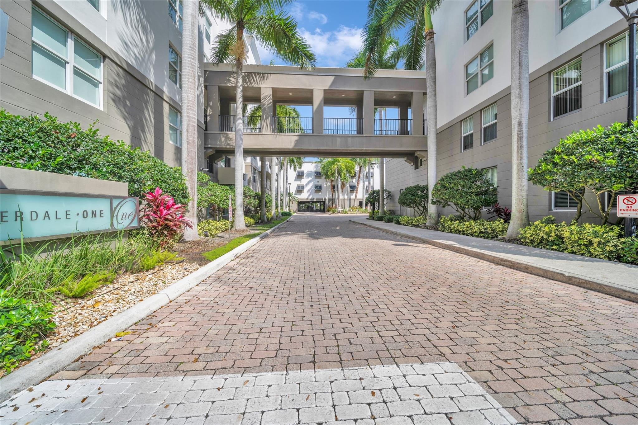 2421 NE 65th Street 2-113