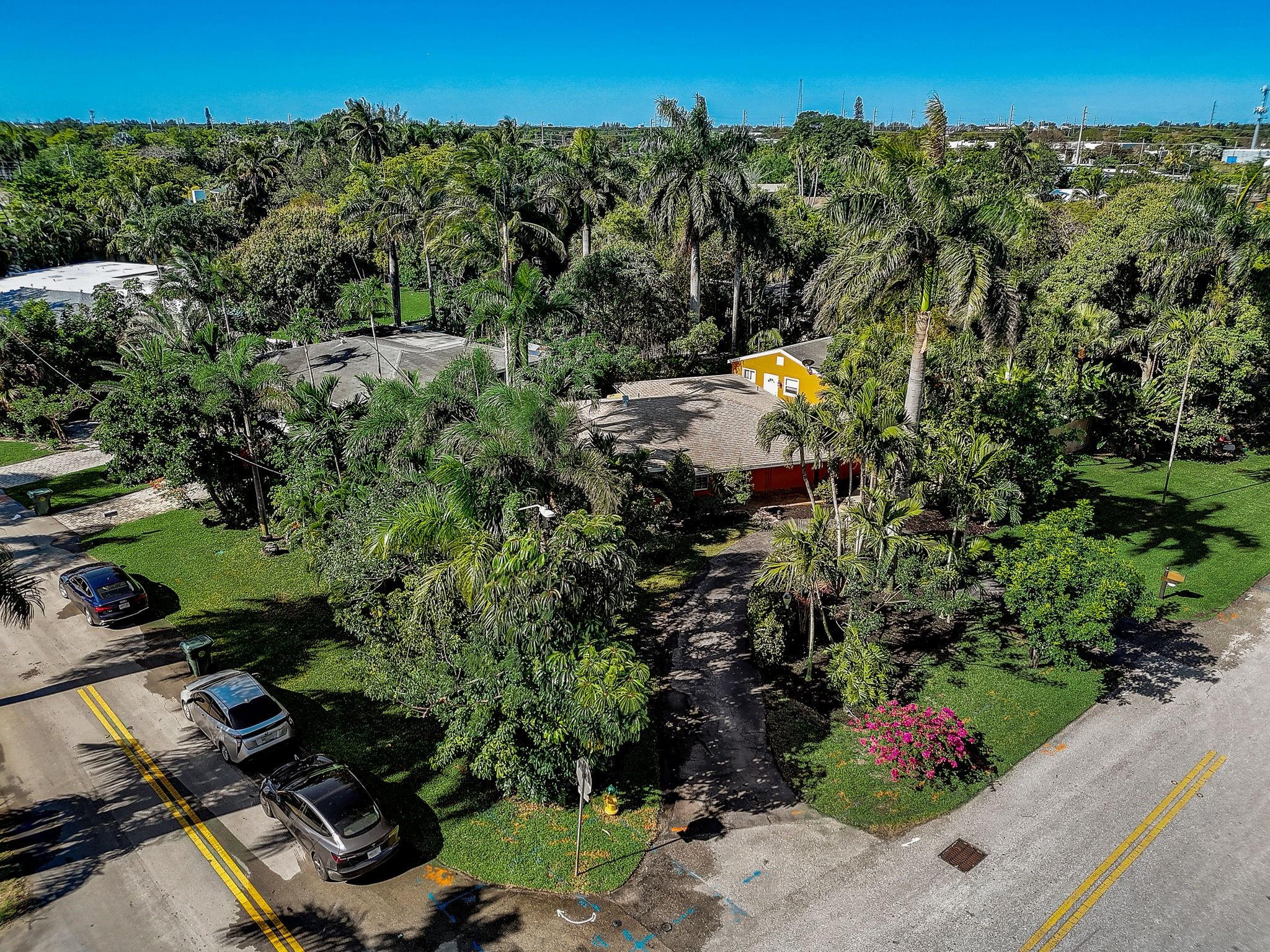 3541 NW 5th Avenue