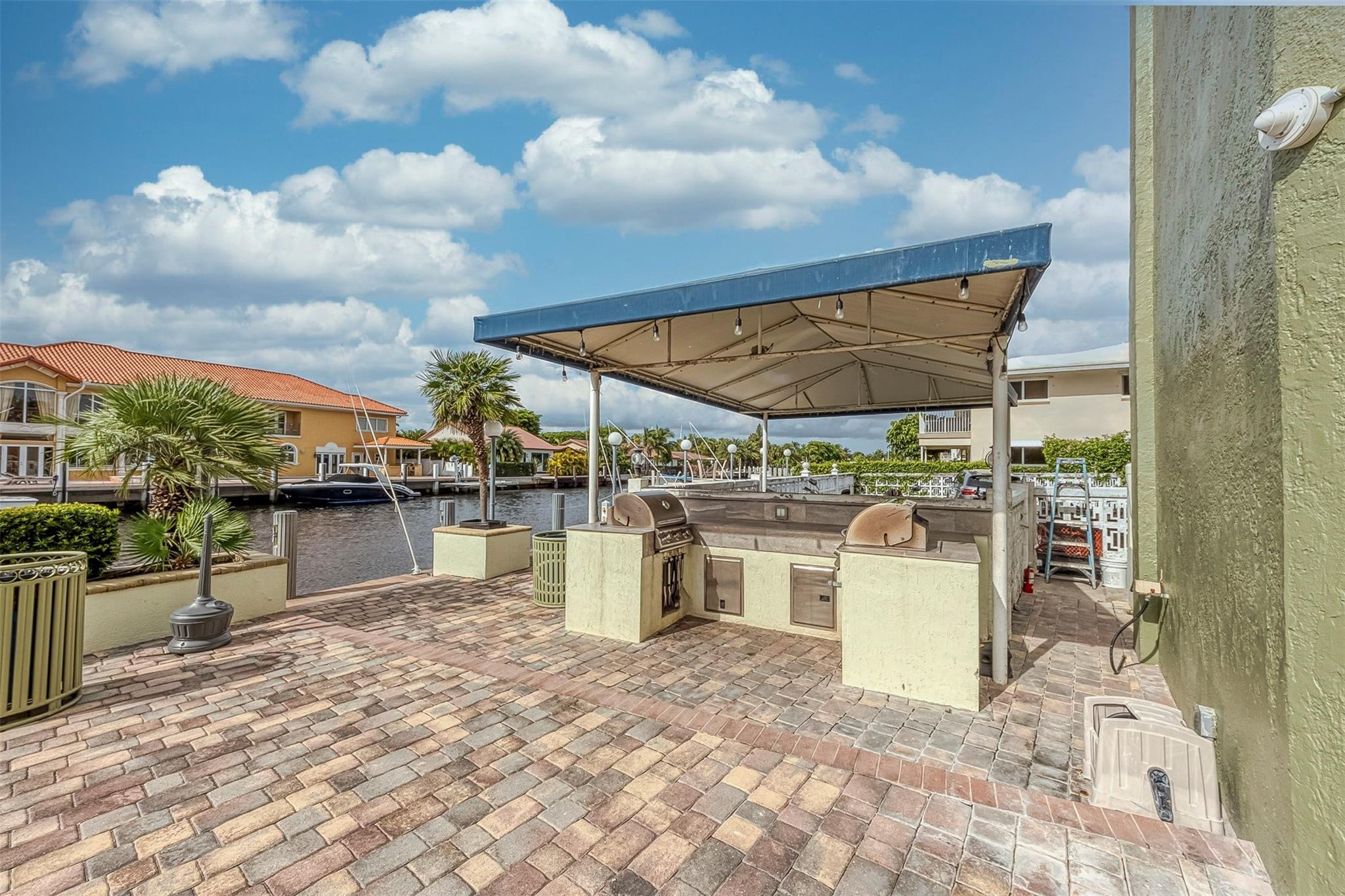 2900 NE 30th Street G-9