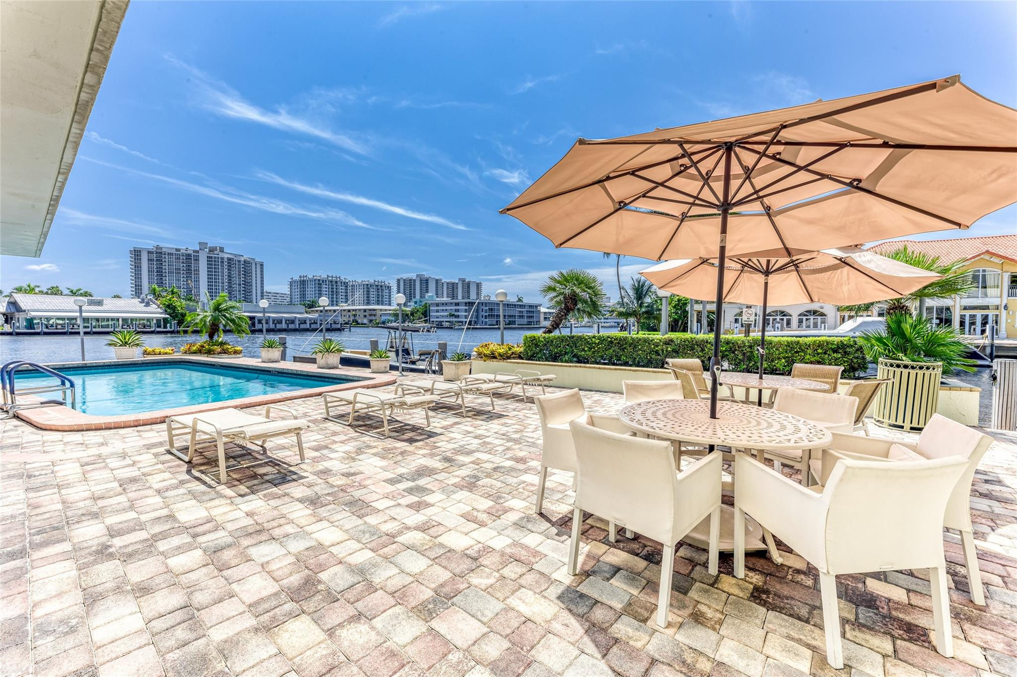 2900 NE 30th Street G-9