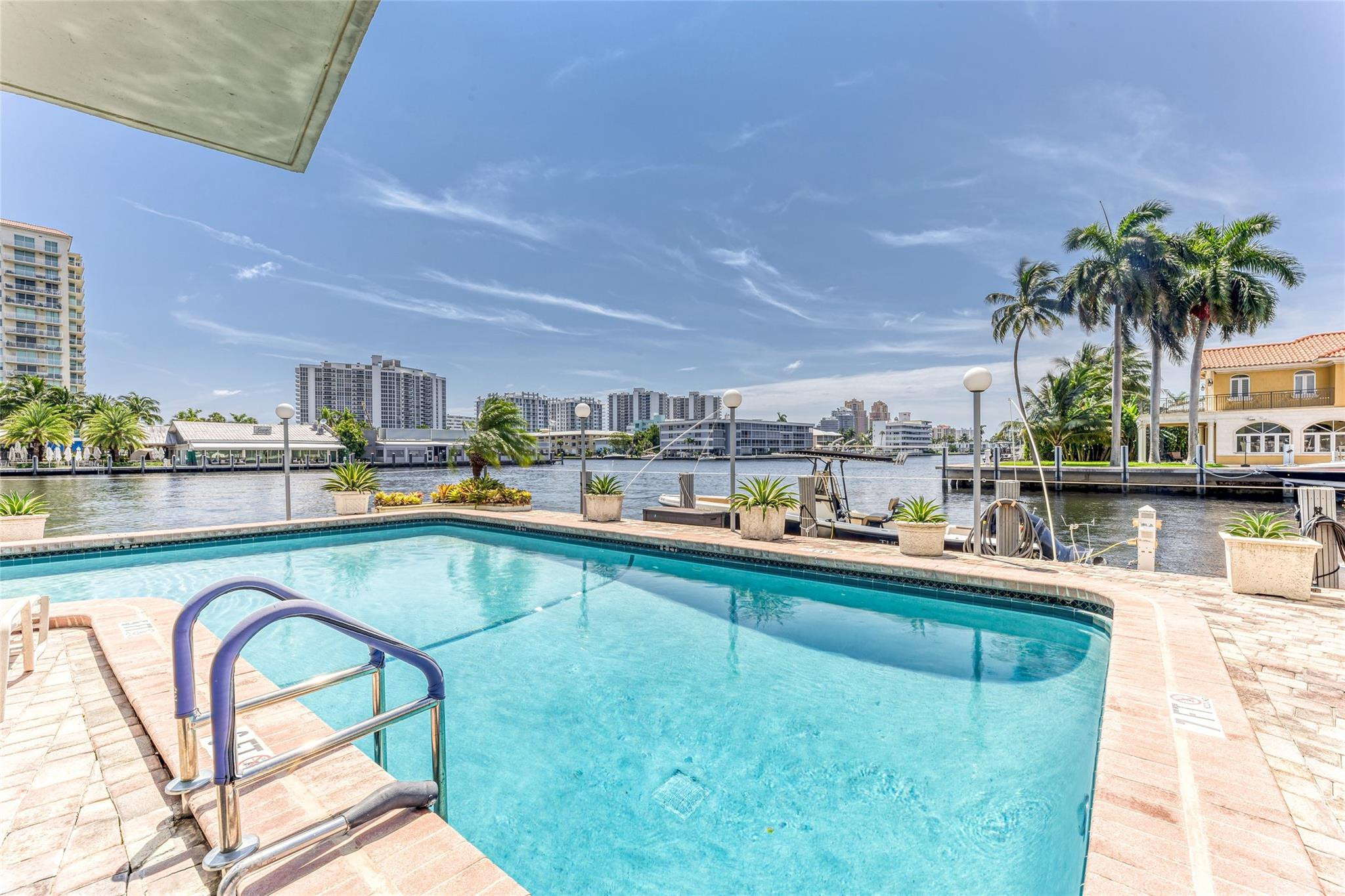 2900 NE 30th Street G-9