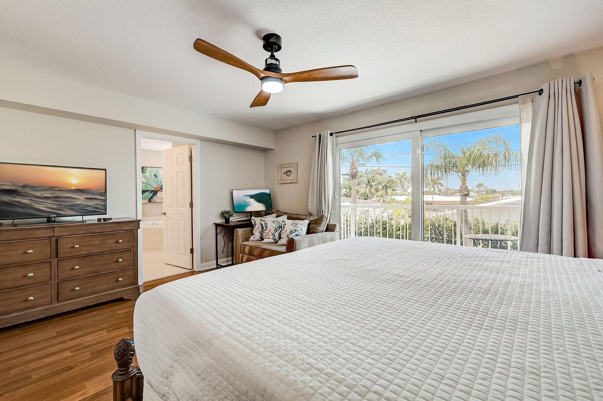 2221 NE 33rd Avenue 2221