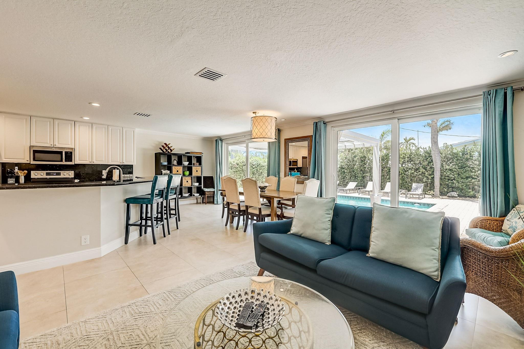 2221 NE 33rd Avenue 2221