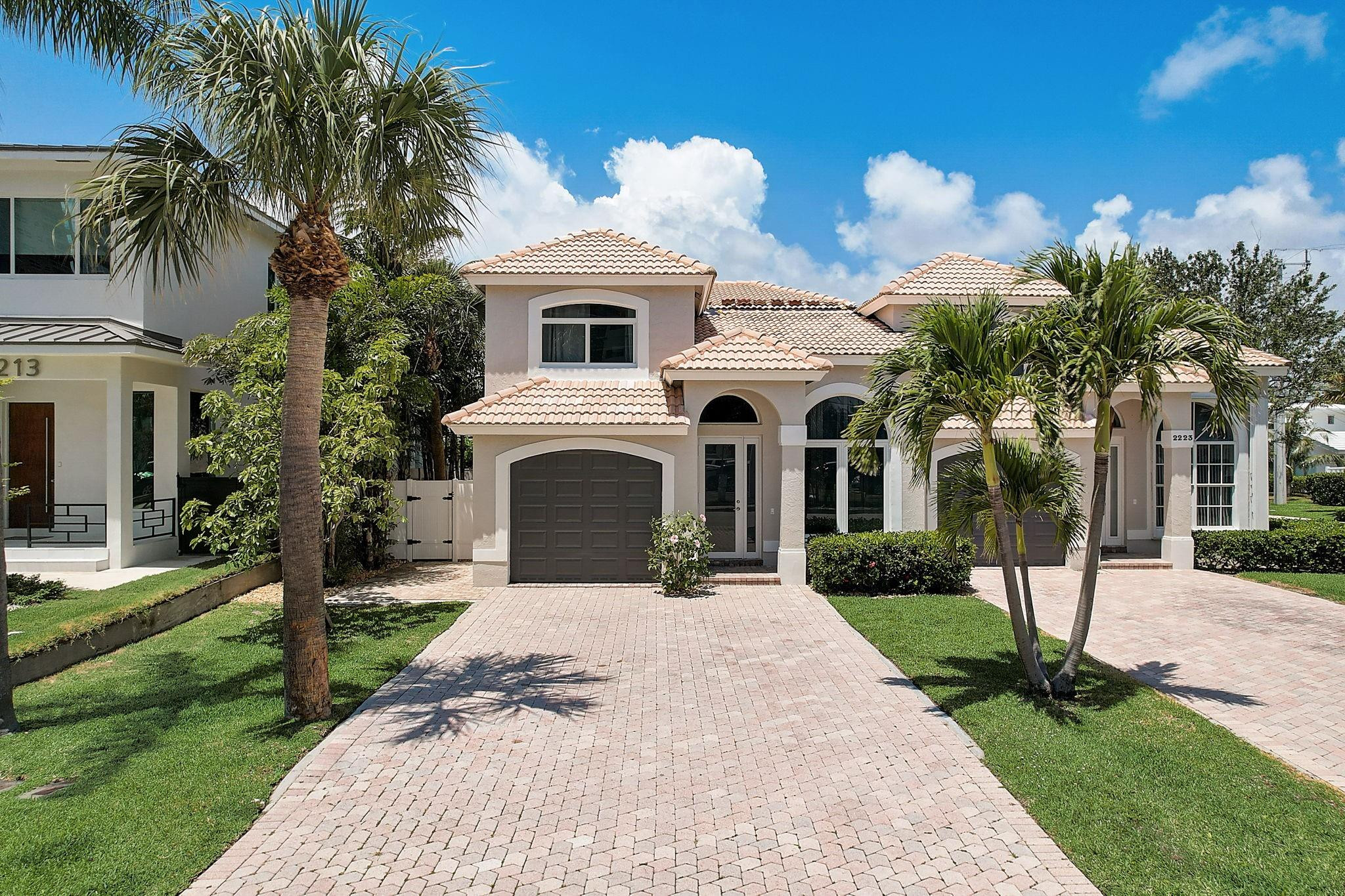 2221 NE 33rd Avenue 2221