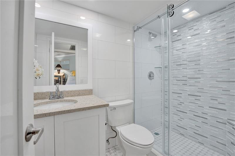 1770 S Ocean Boulevard 607, Lauderdale-By-The-Sea Unit: 607