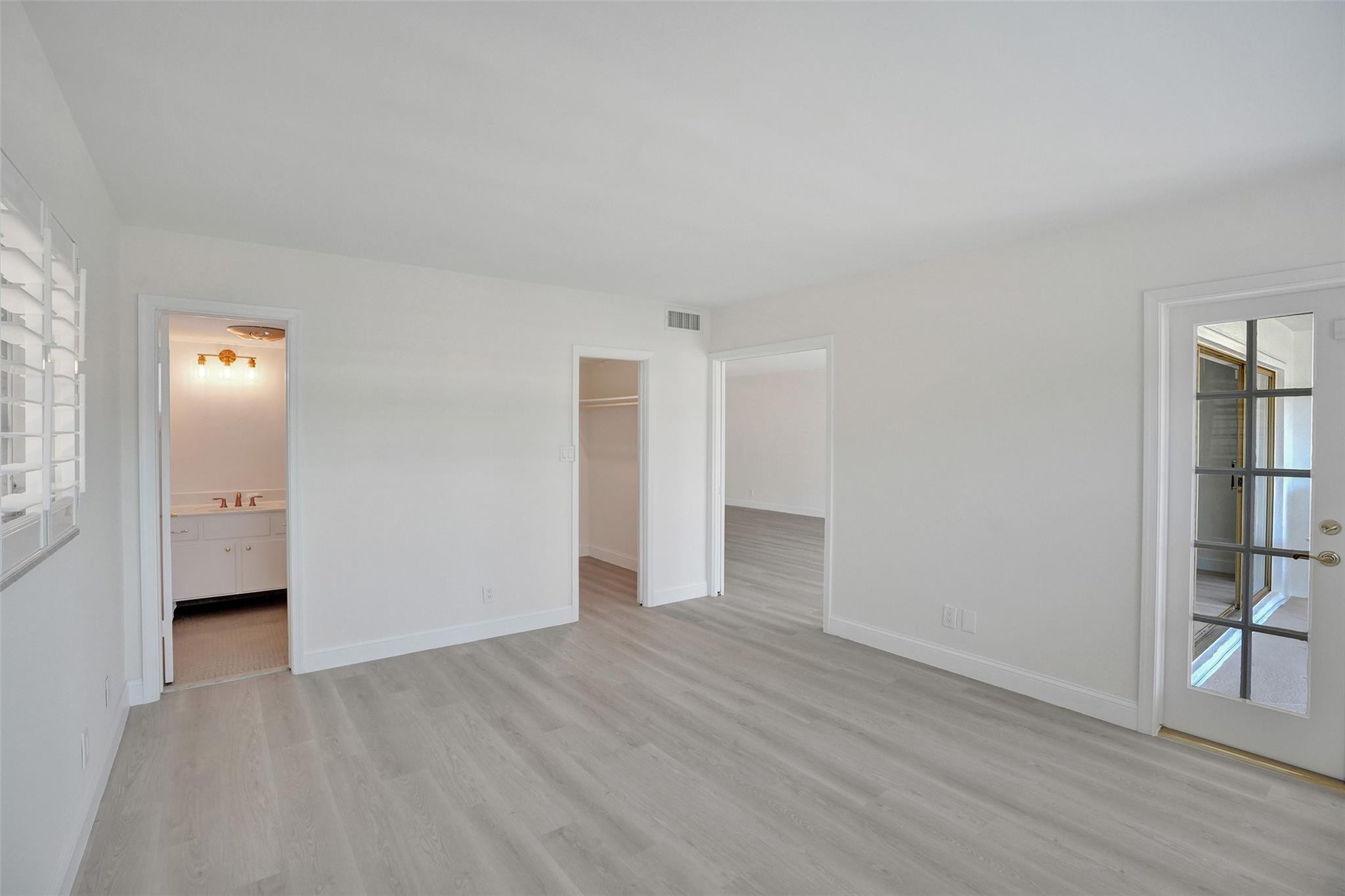 2820 NE 30th Street 6