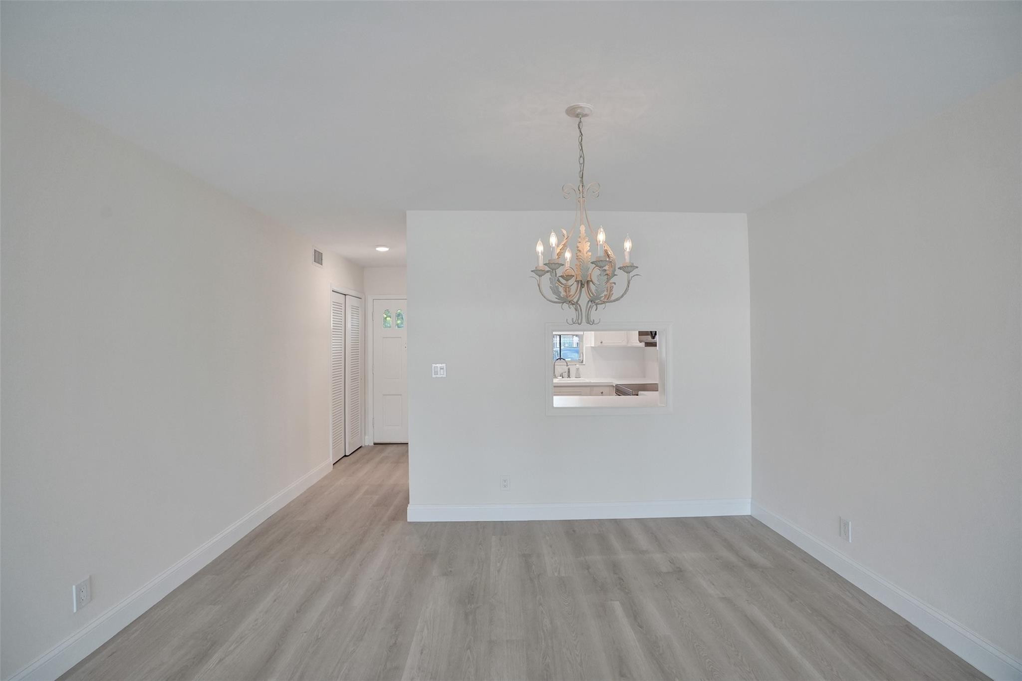 2820 NE 30th Street 6