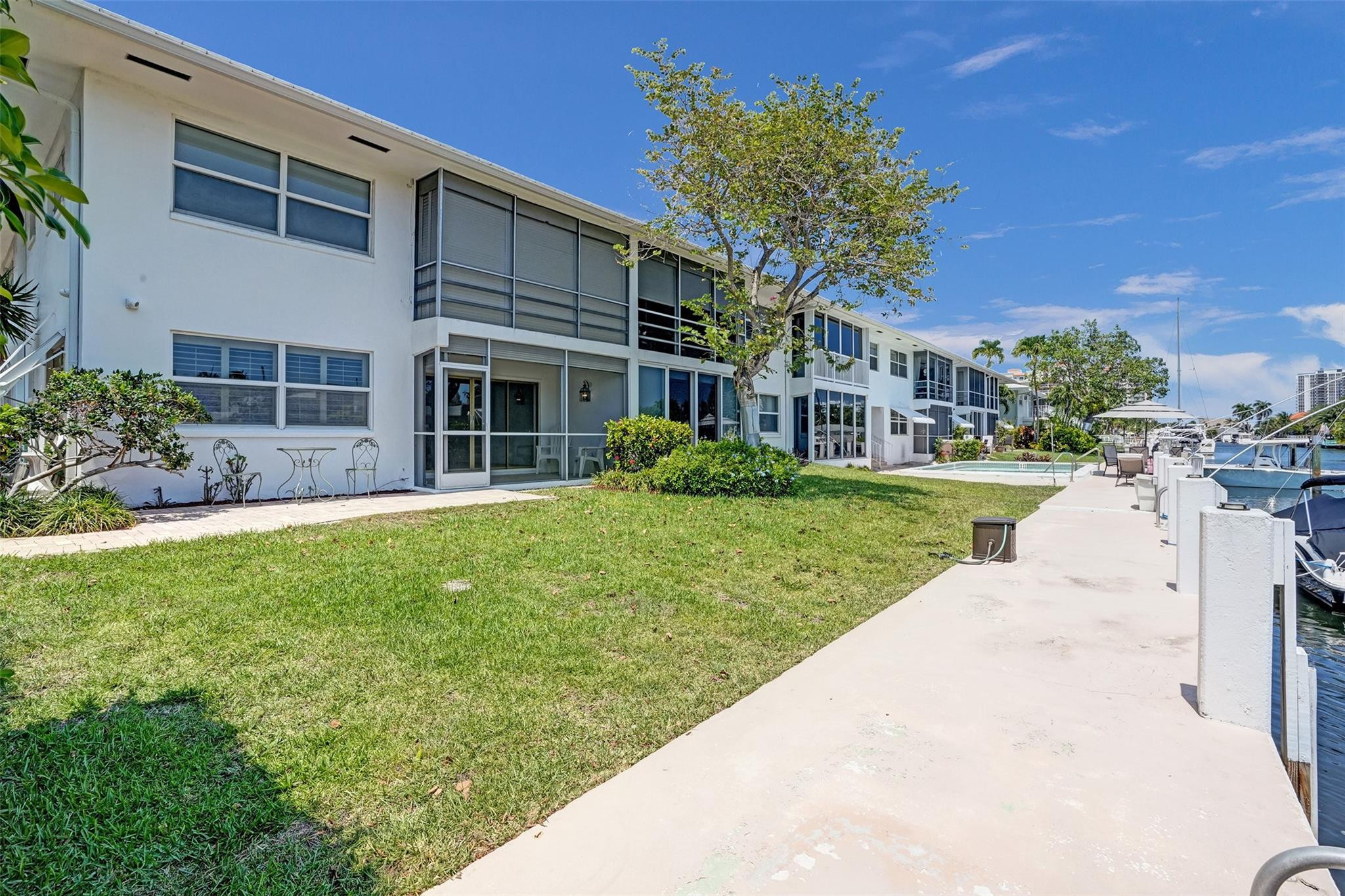 2820 NE 30th Street 6