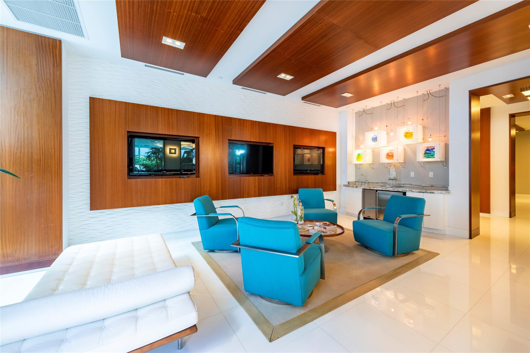 2821 N Ocean Boulevard 1102S