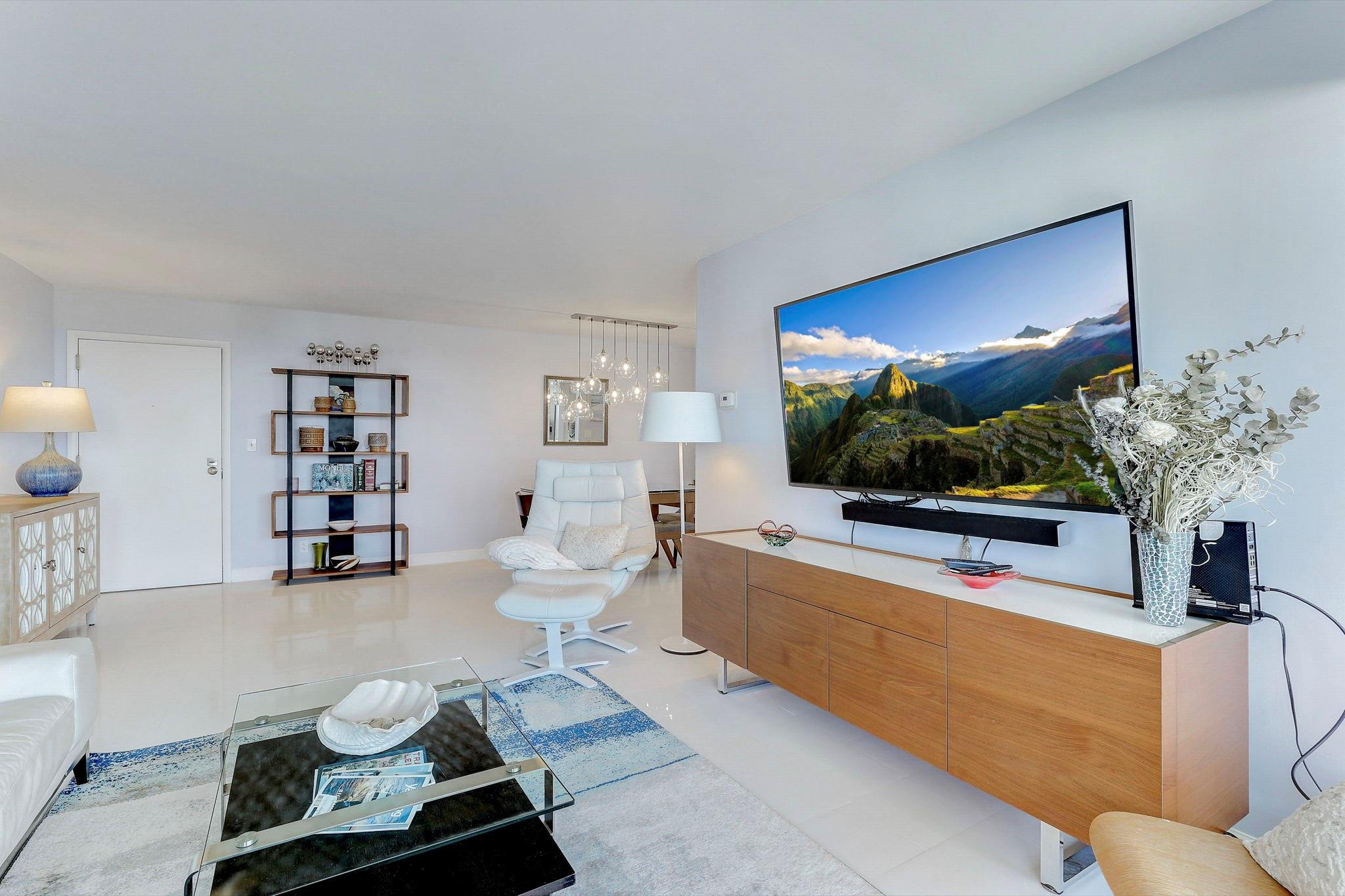 2841 N Ocean Boulevard 1102