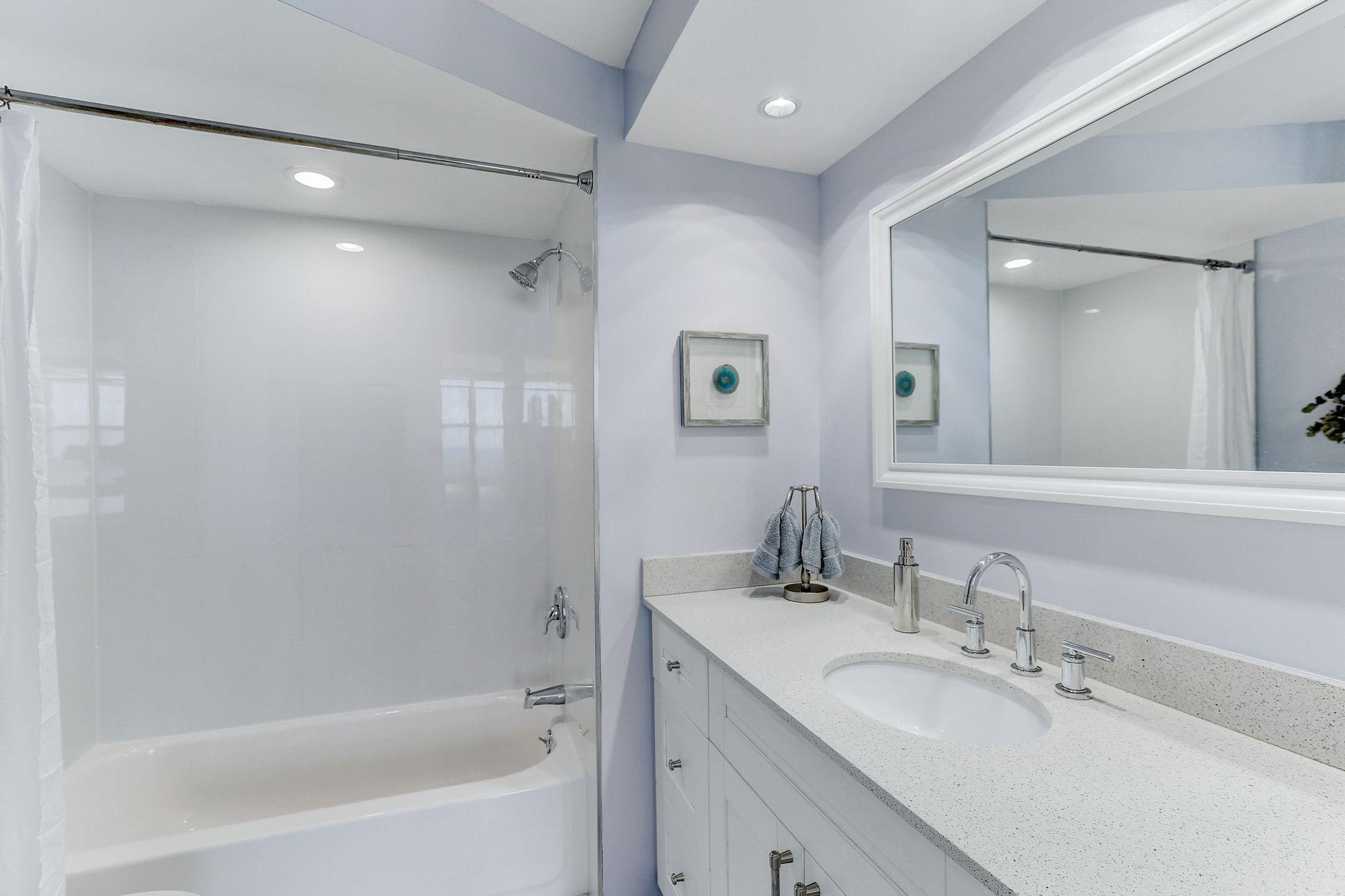 2841 N Ocean Boulevard 1102
