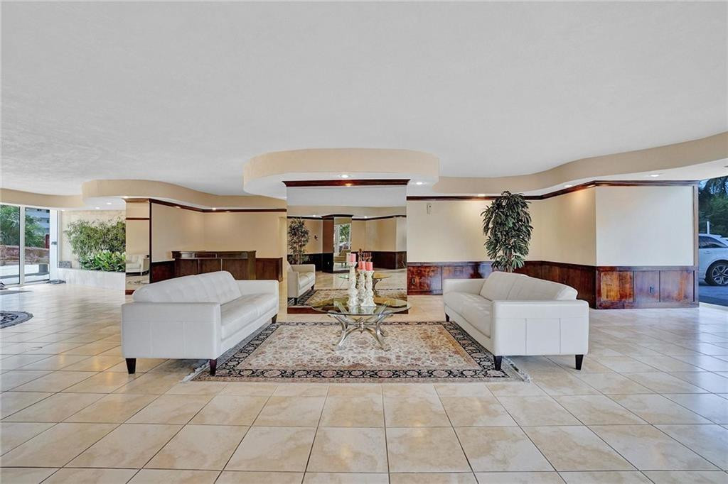 2841 N Ocean Boulevard 1102