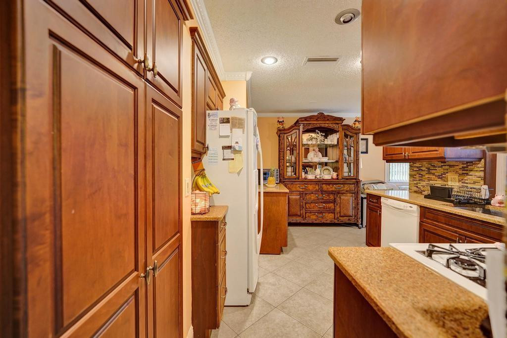 4391 NW 115th Terrace