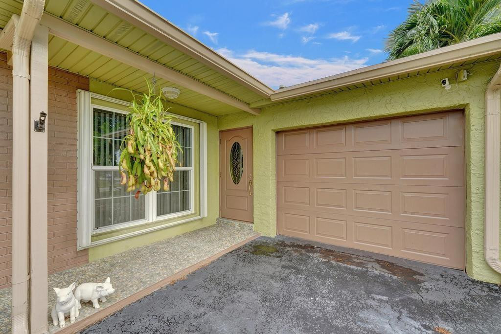 4391 NW 115th Terrace