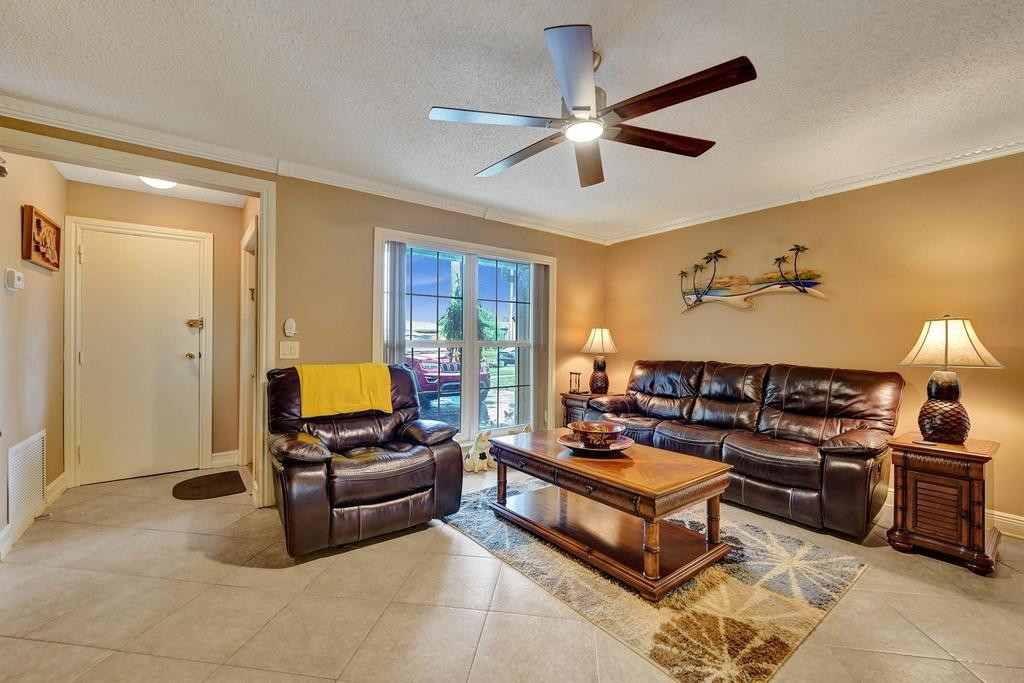 4391 NW 115th Terrace