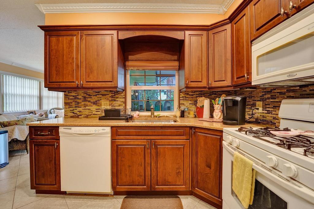 4391 NW 115th Terrace