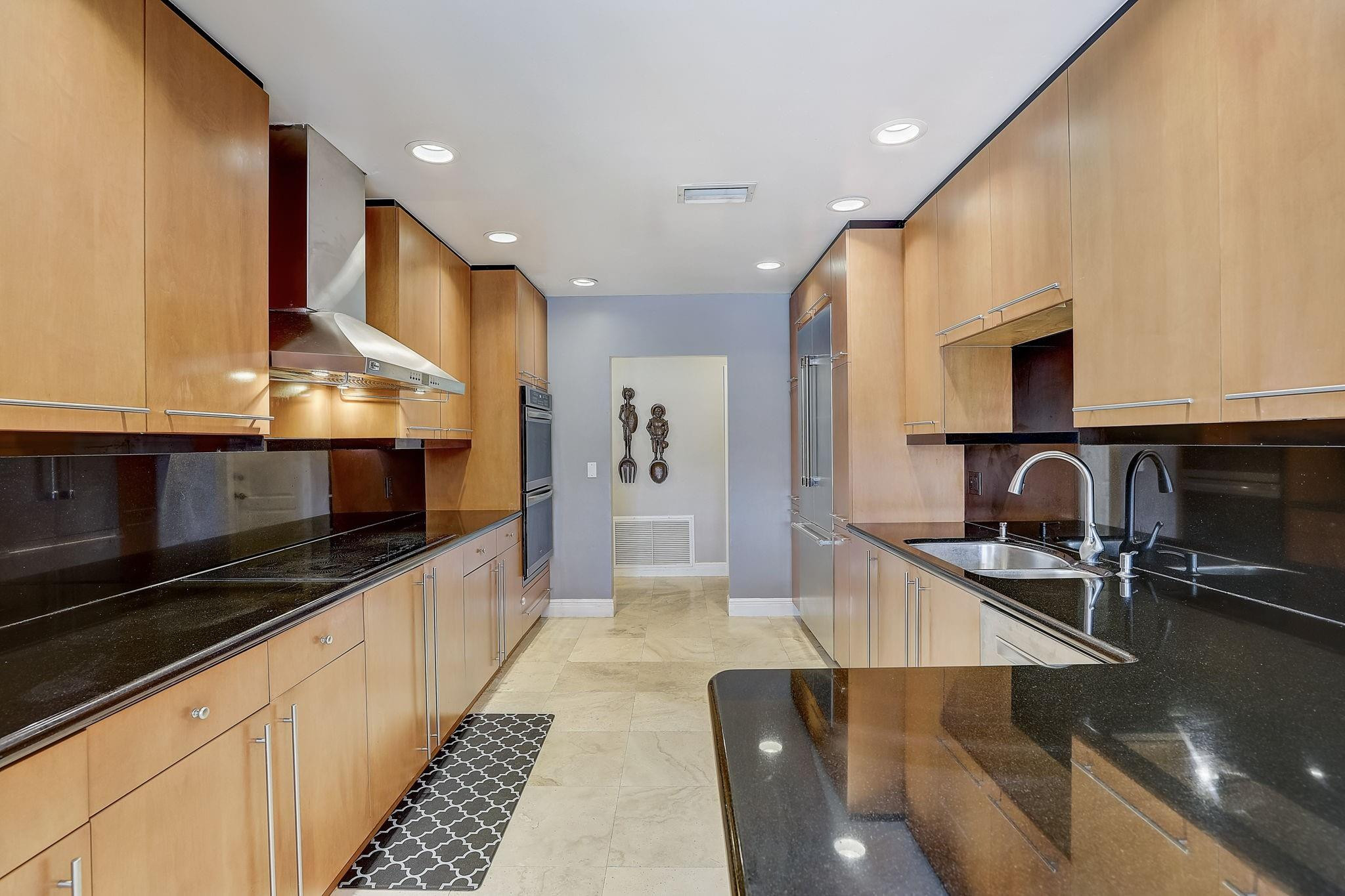 5306 Sea Grape Circle