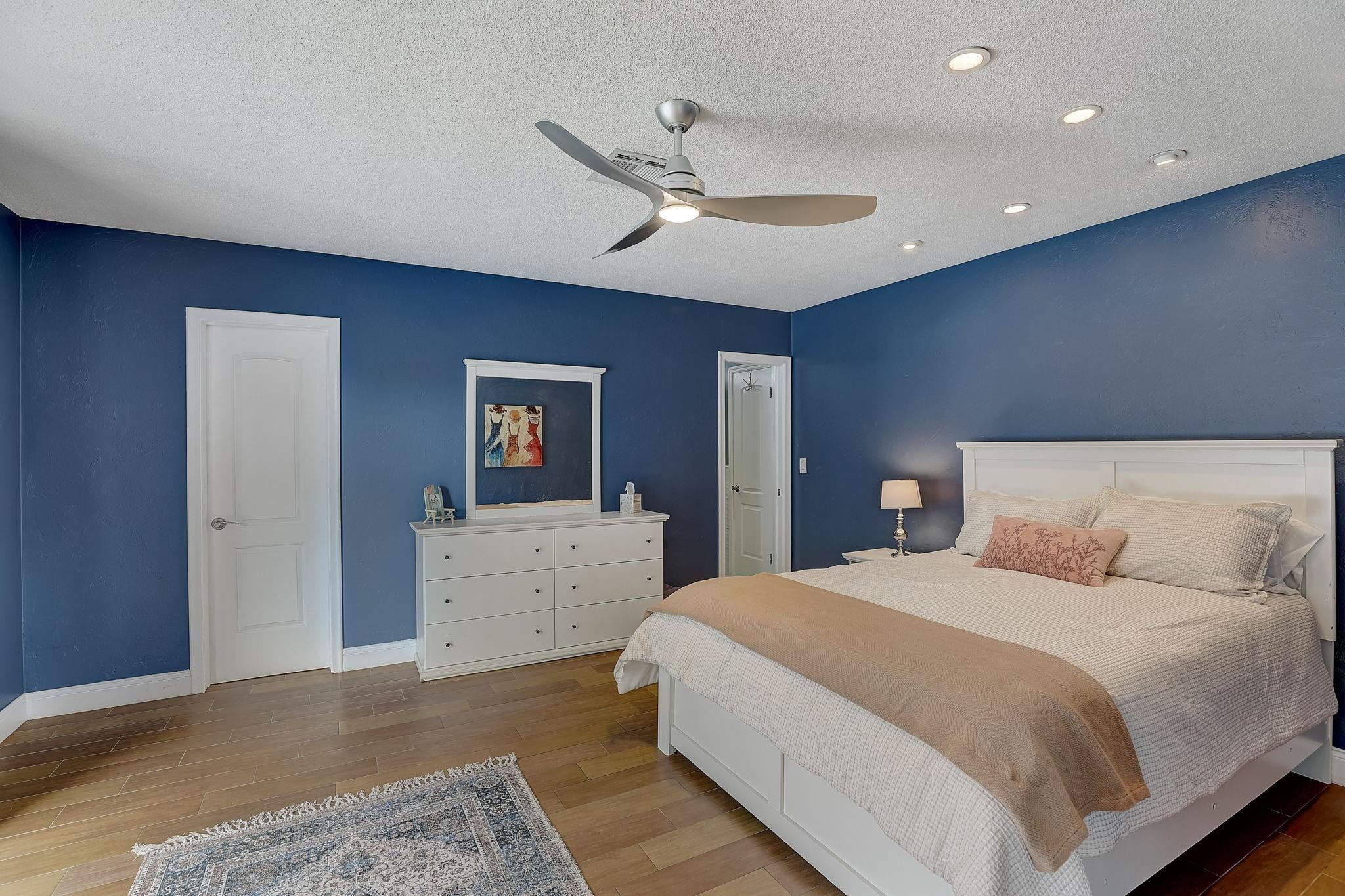5306 Sea Grape Circle