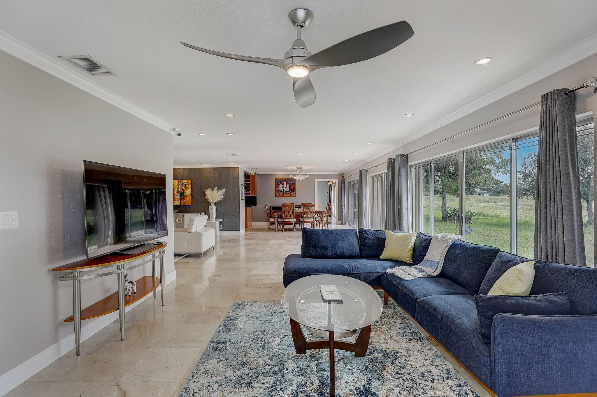 5306 Sea Grape Circle