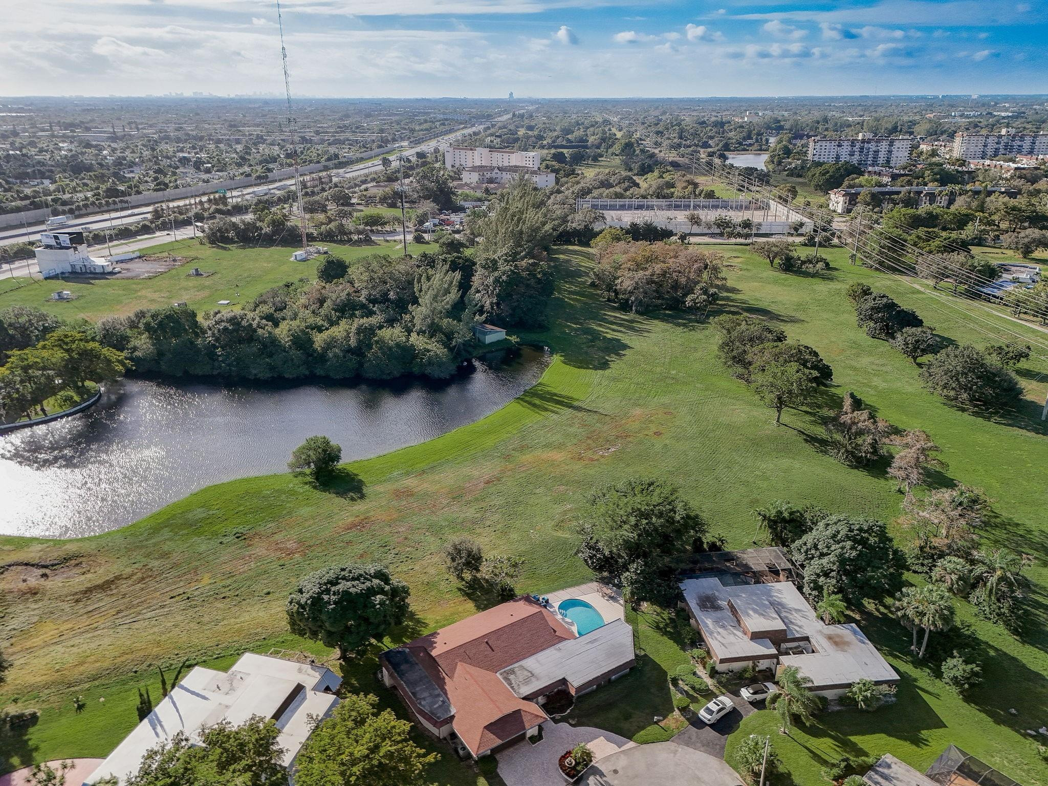 5306 Sea Grape Circle