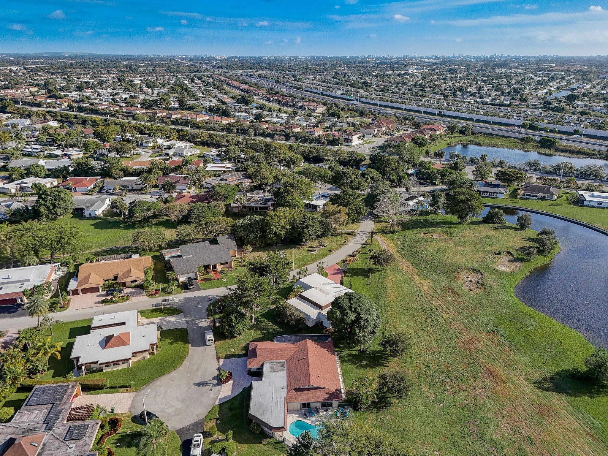 5306 Sea Grape Circle