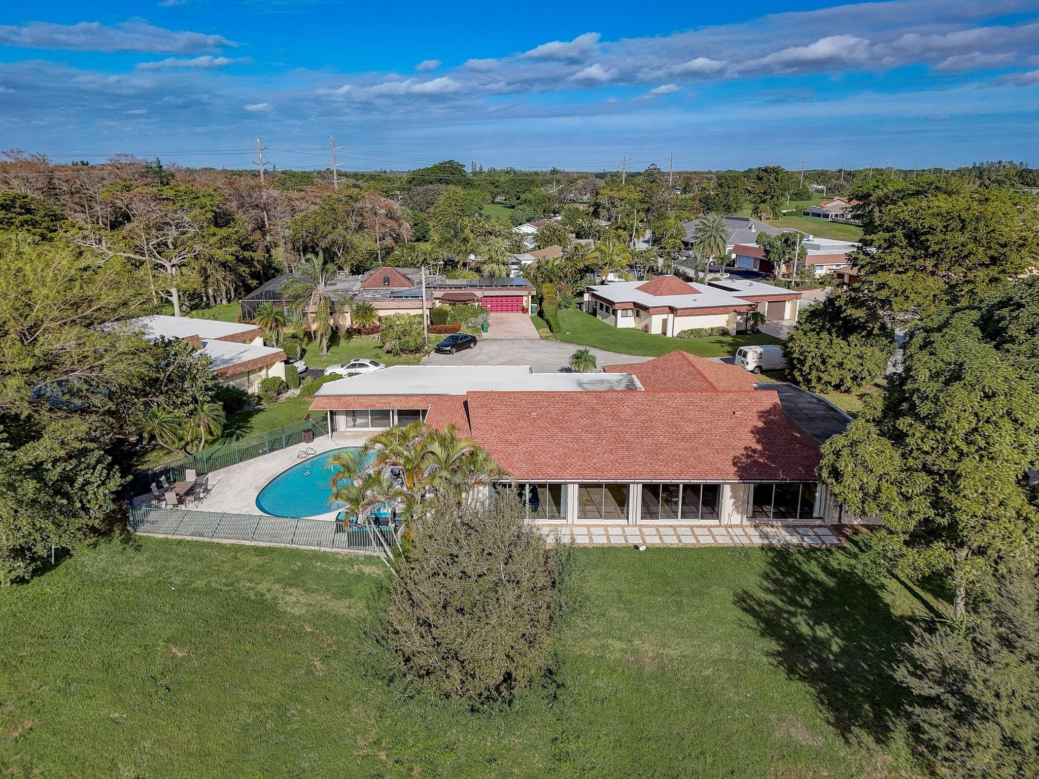 5306 Sea Grape Circle