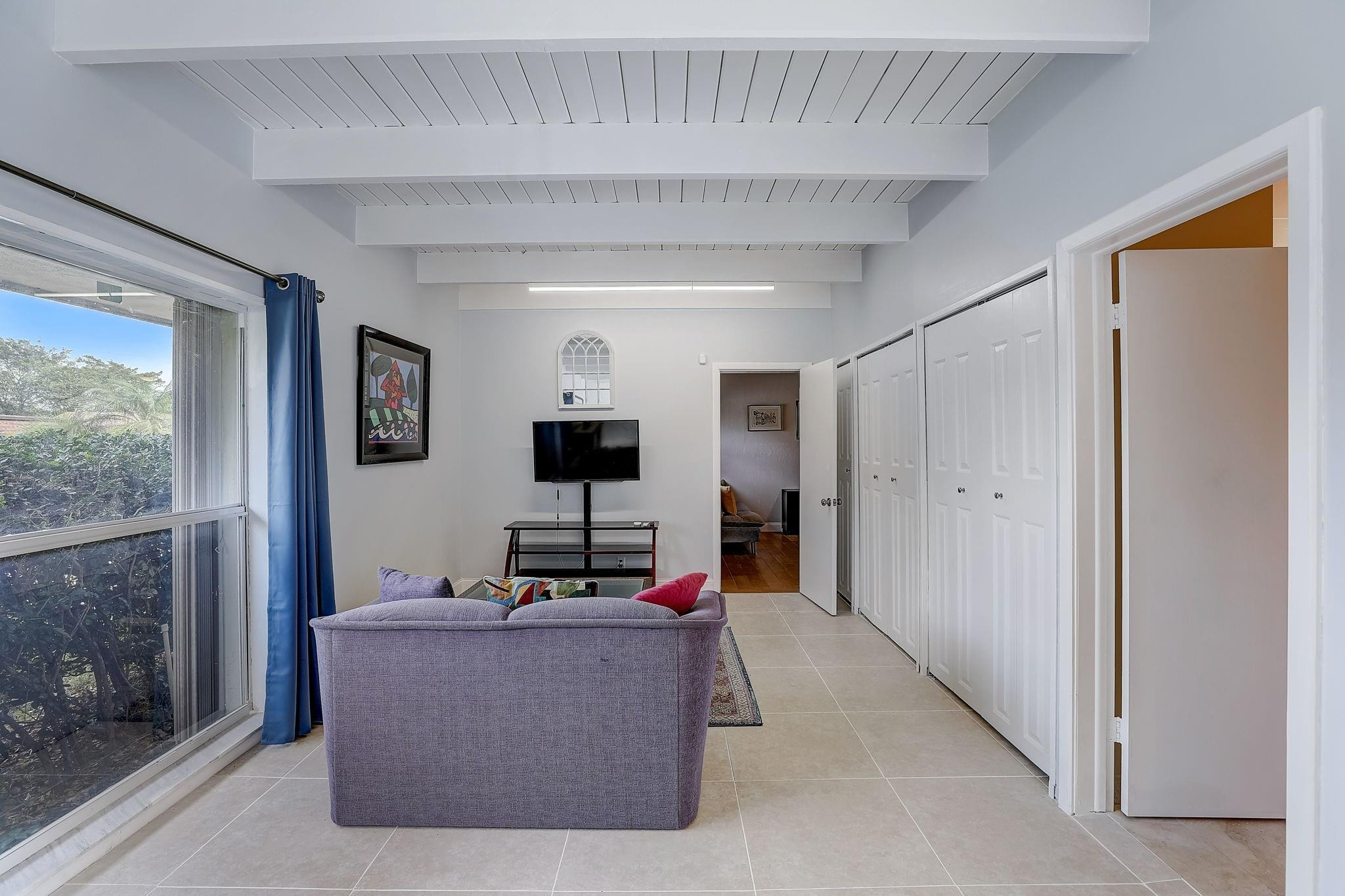 5306 Sea Grape Circle
