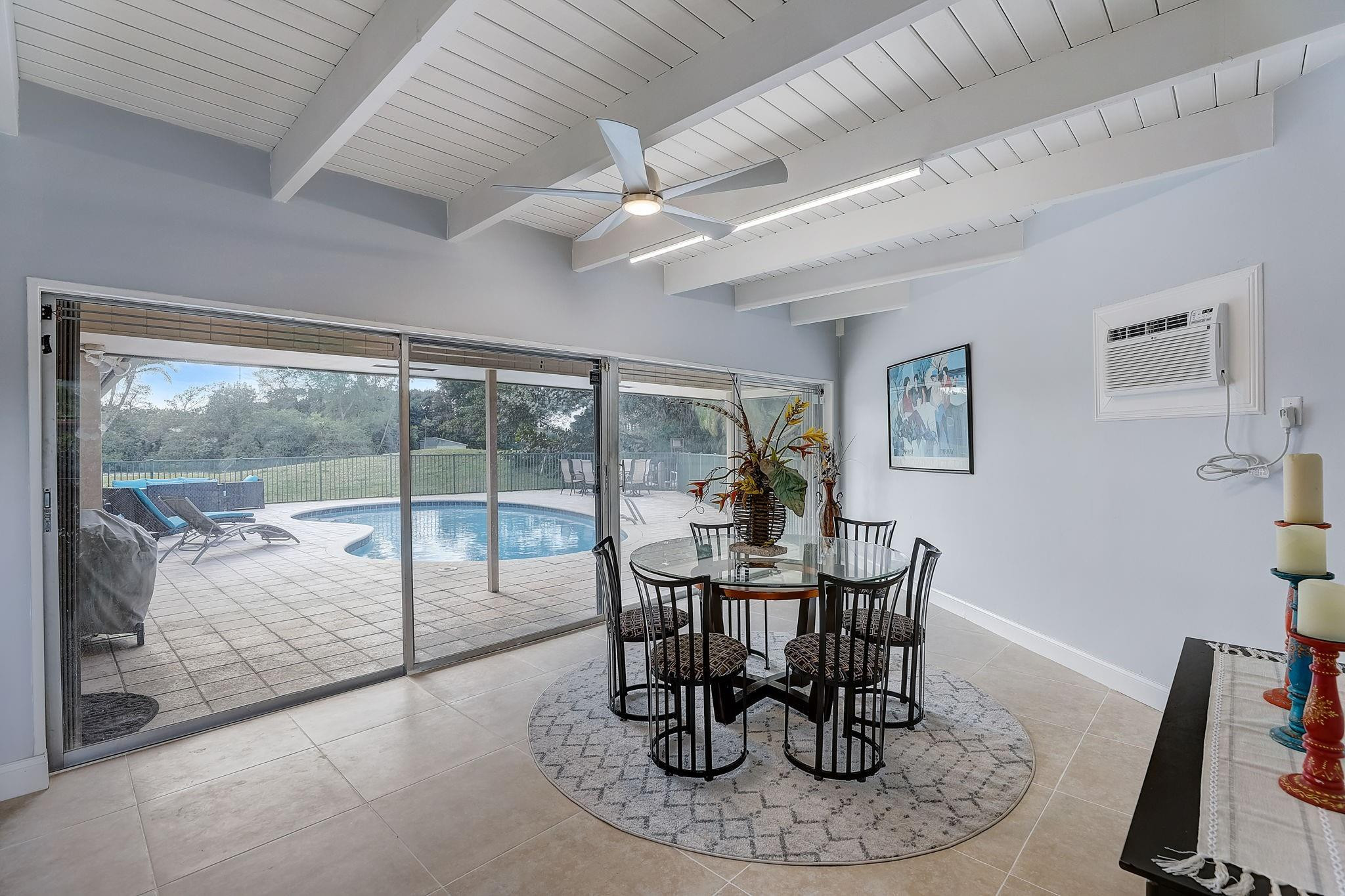 5306 Sea Grape Circle