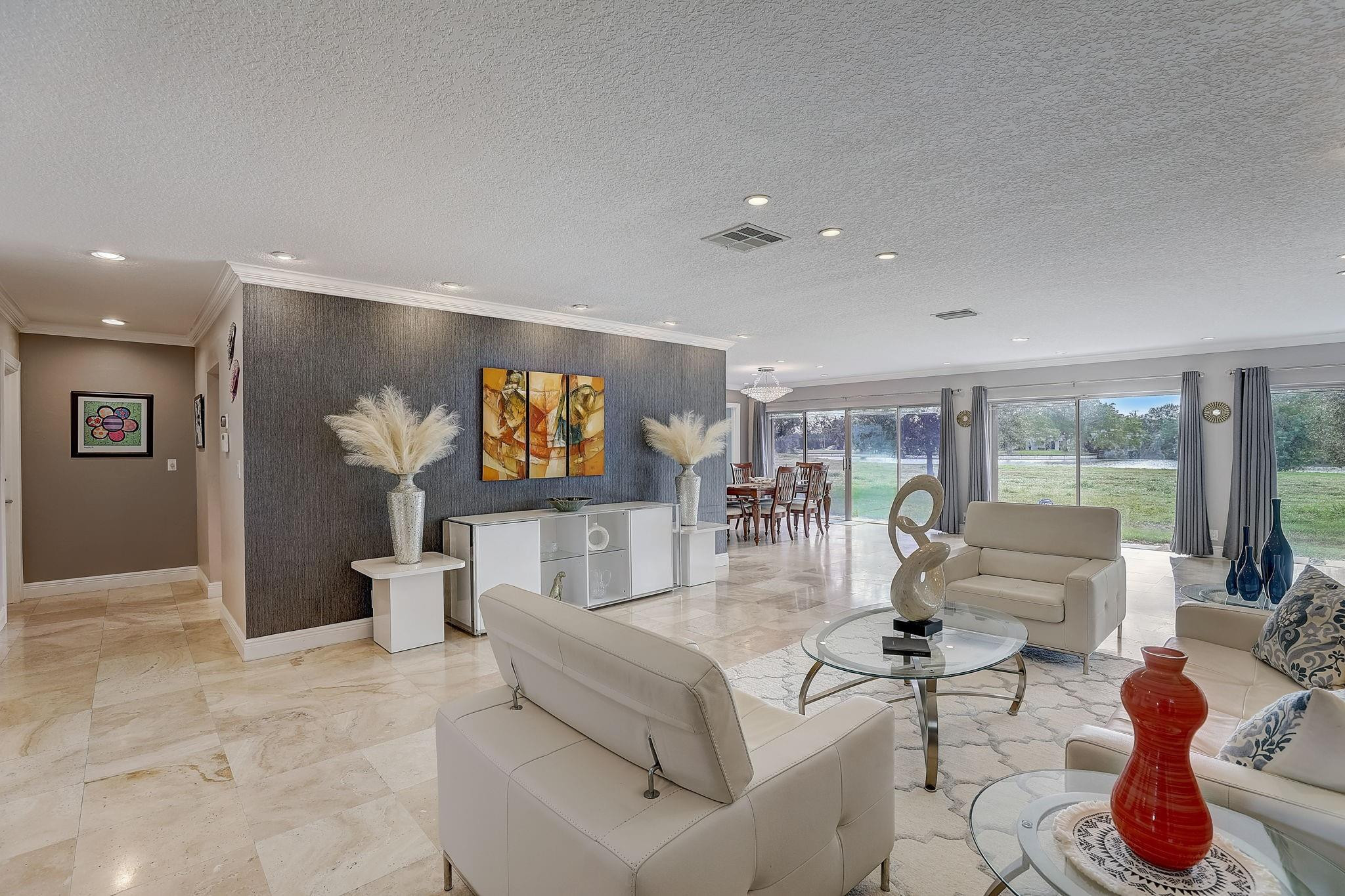 5306 Sea Grape Circle