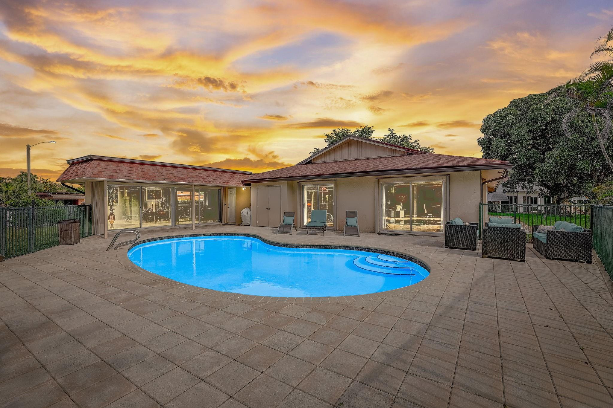 5306 Sea Grape Circle