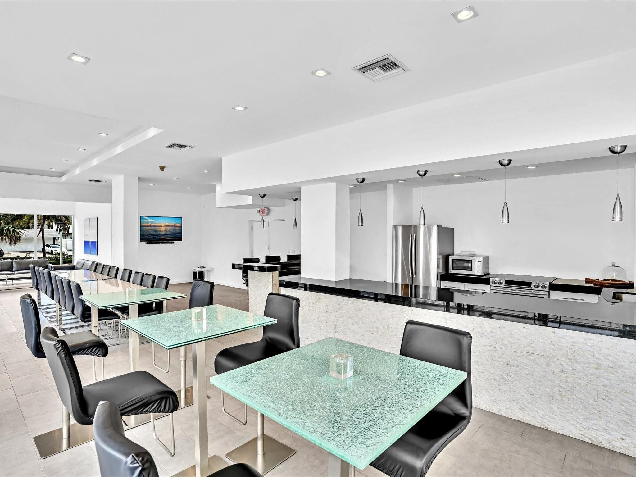 2841 N Ocean Boulevard 902