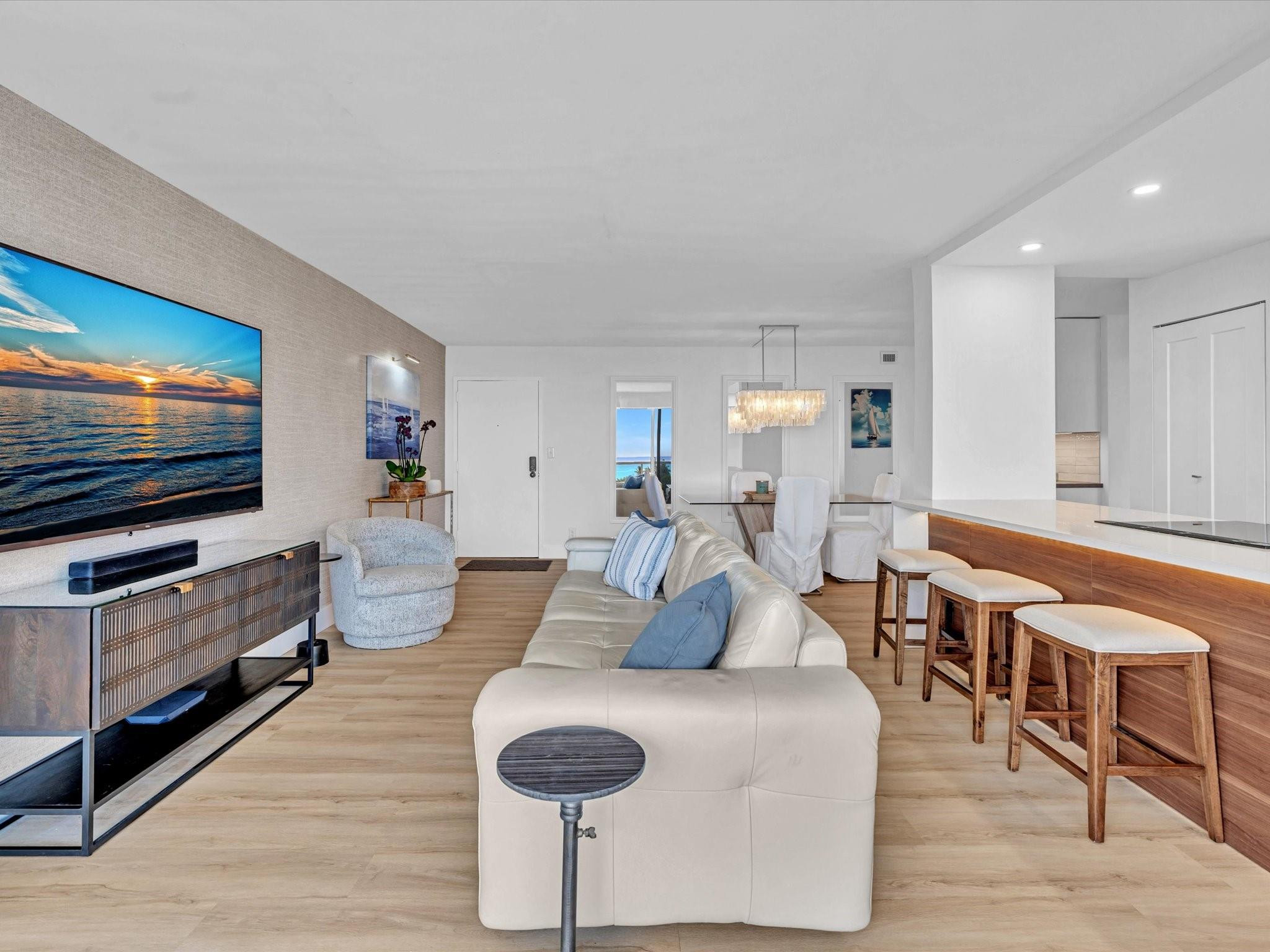 2841 N Ocean Boulevard 902