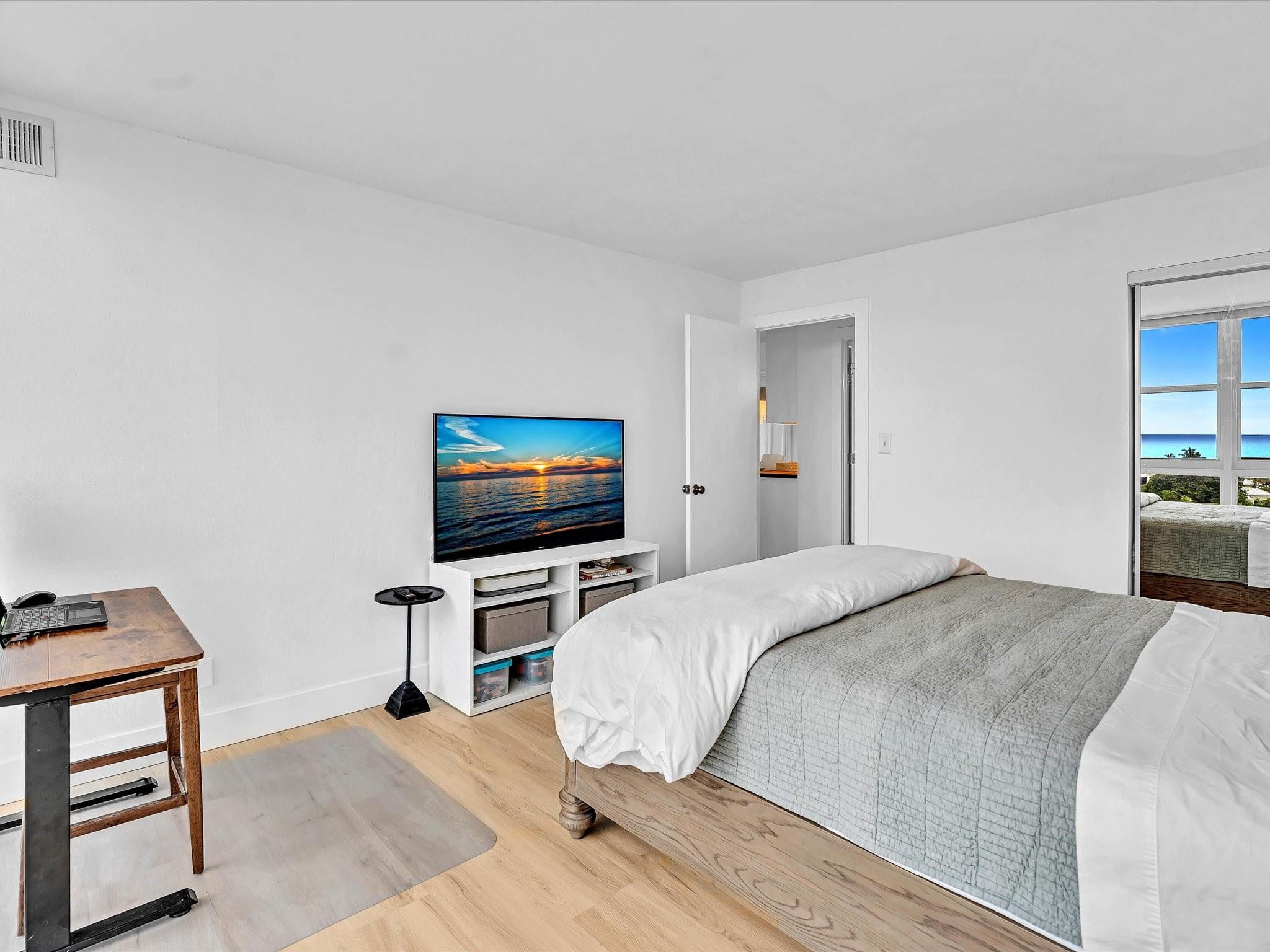 2841 N Ocean Boulevard 902