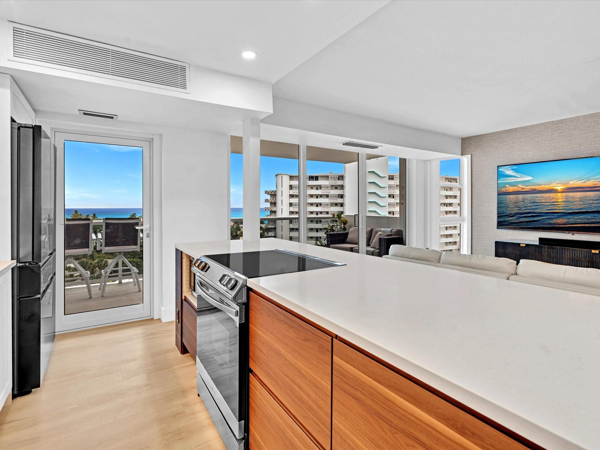 2841 N Ocean Boulevard 902
