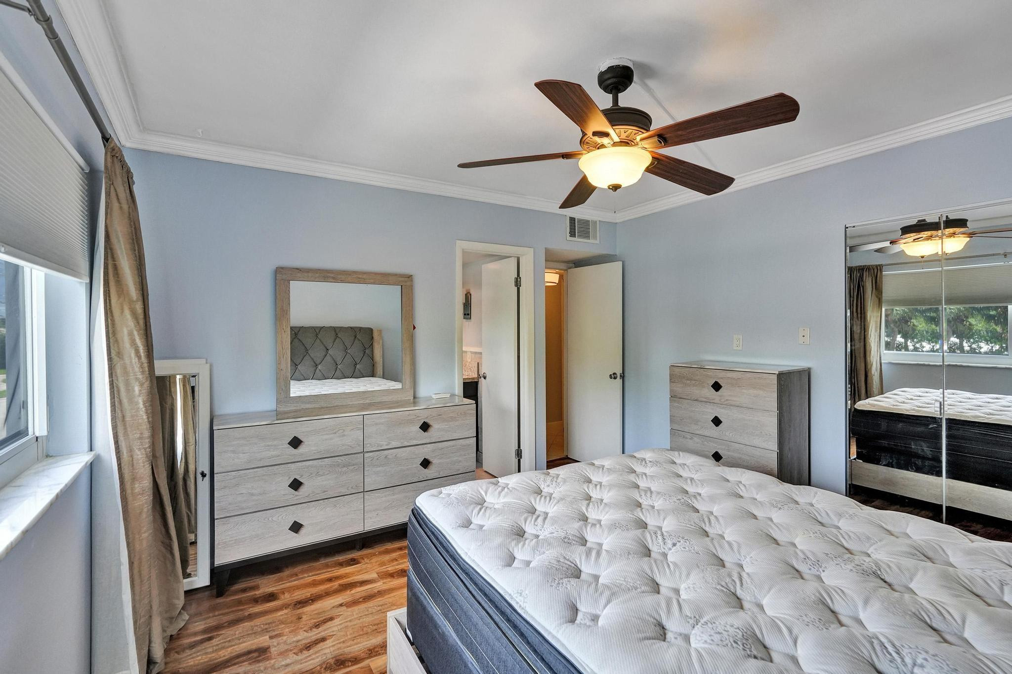 1407 NE 56th Street 202