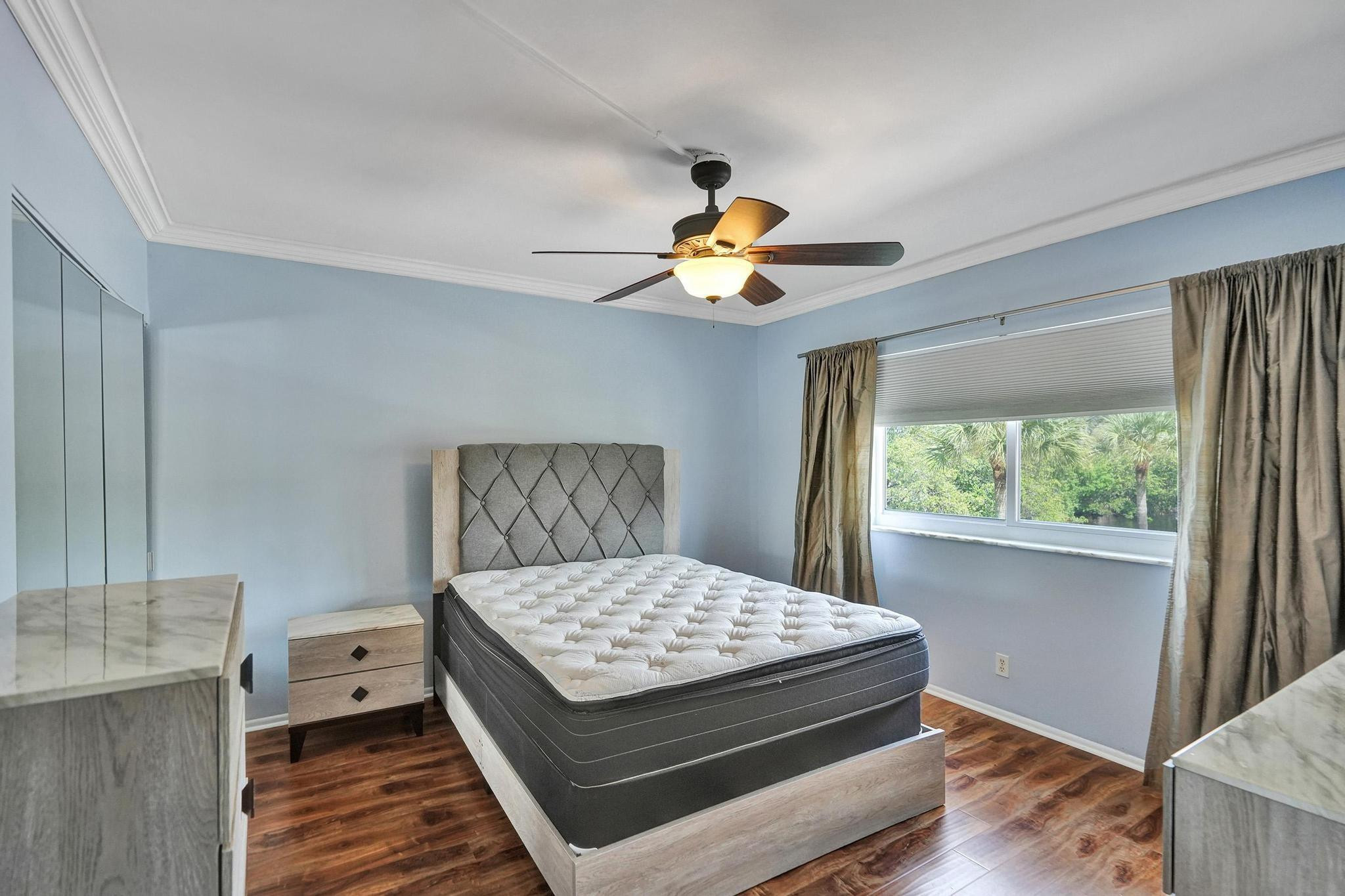 1407 NE 56th Street 202