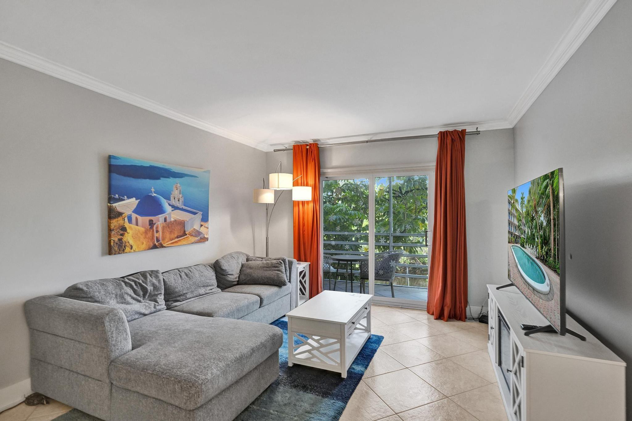1407 NE 56th Street 202