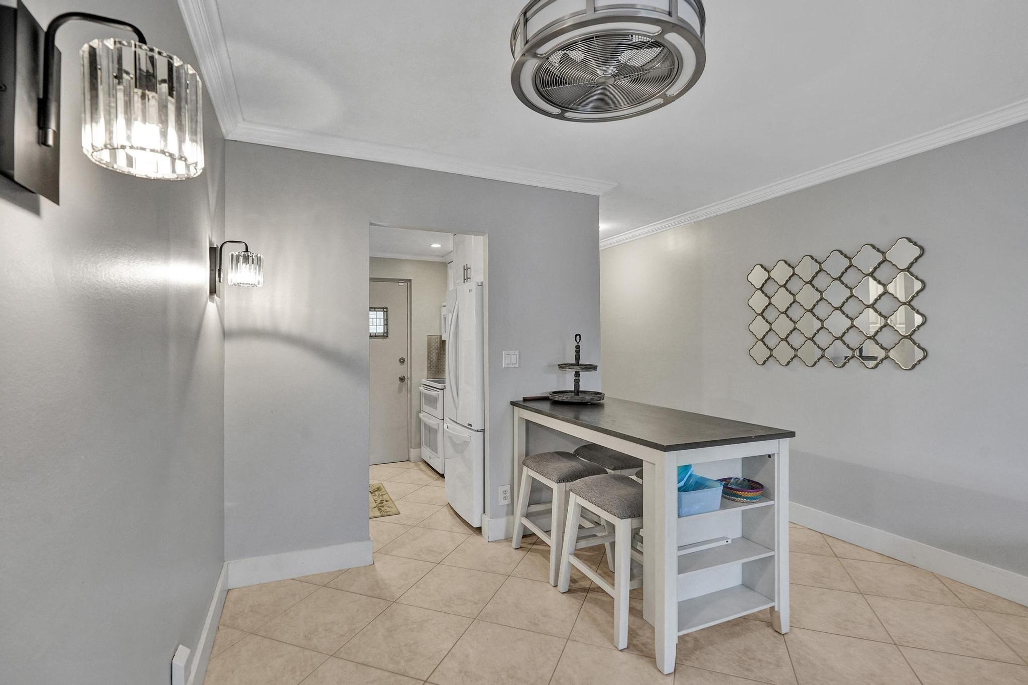 1407 NE 56th Street 202