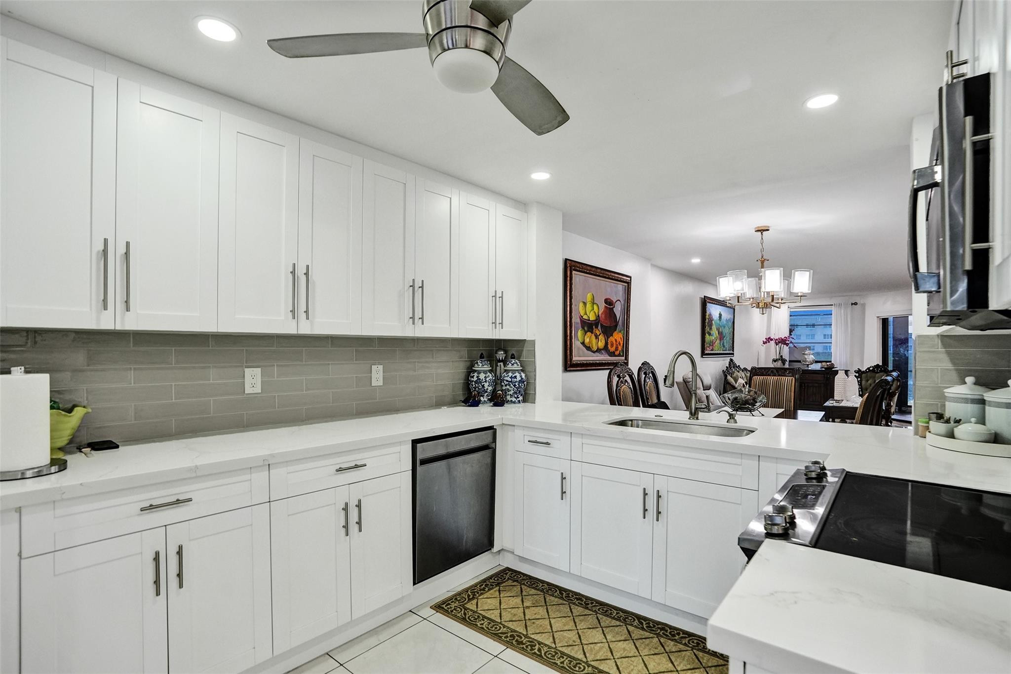 7425 Fairfax Drive 113