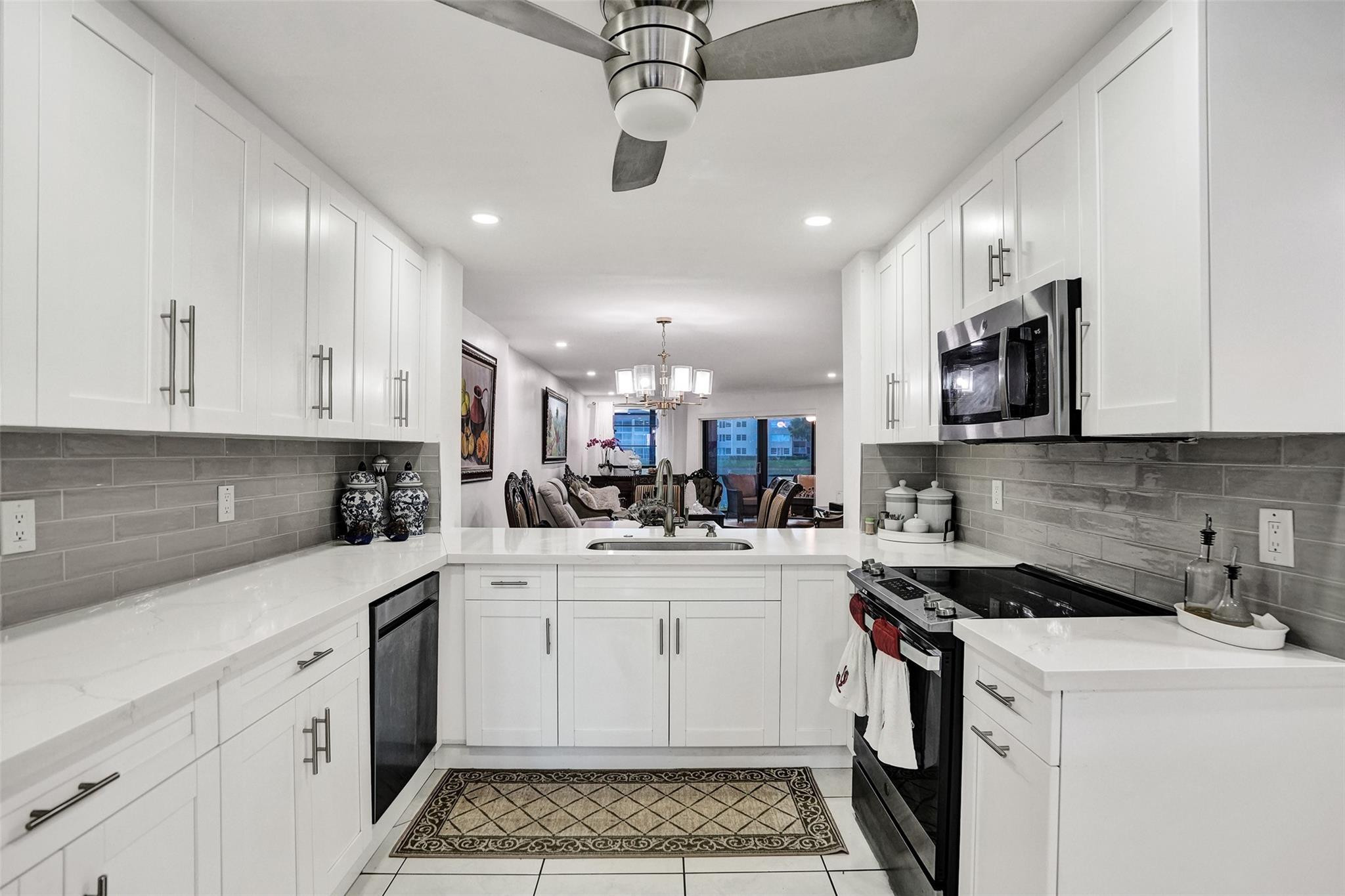 7425 Fairfax Drive 113