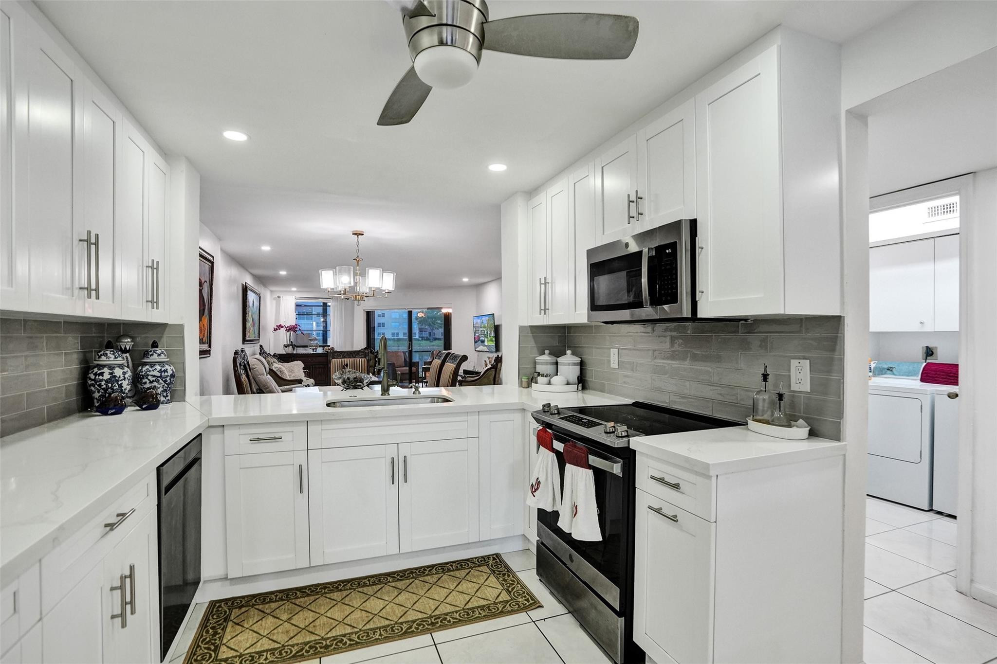 7425 Fairfax Drive 113