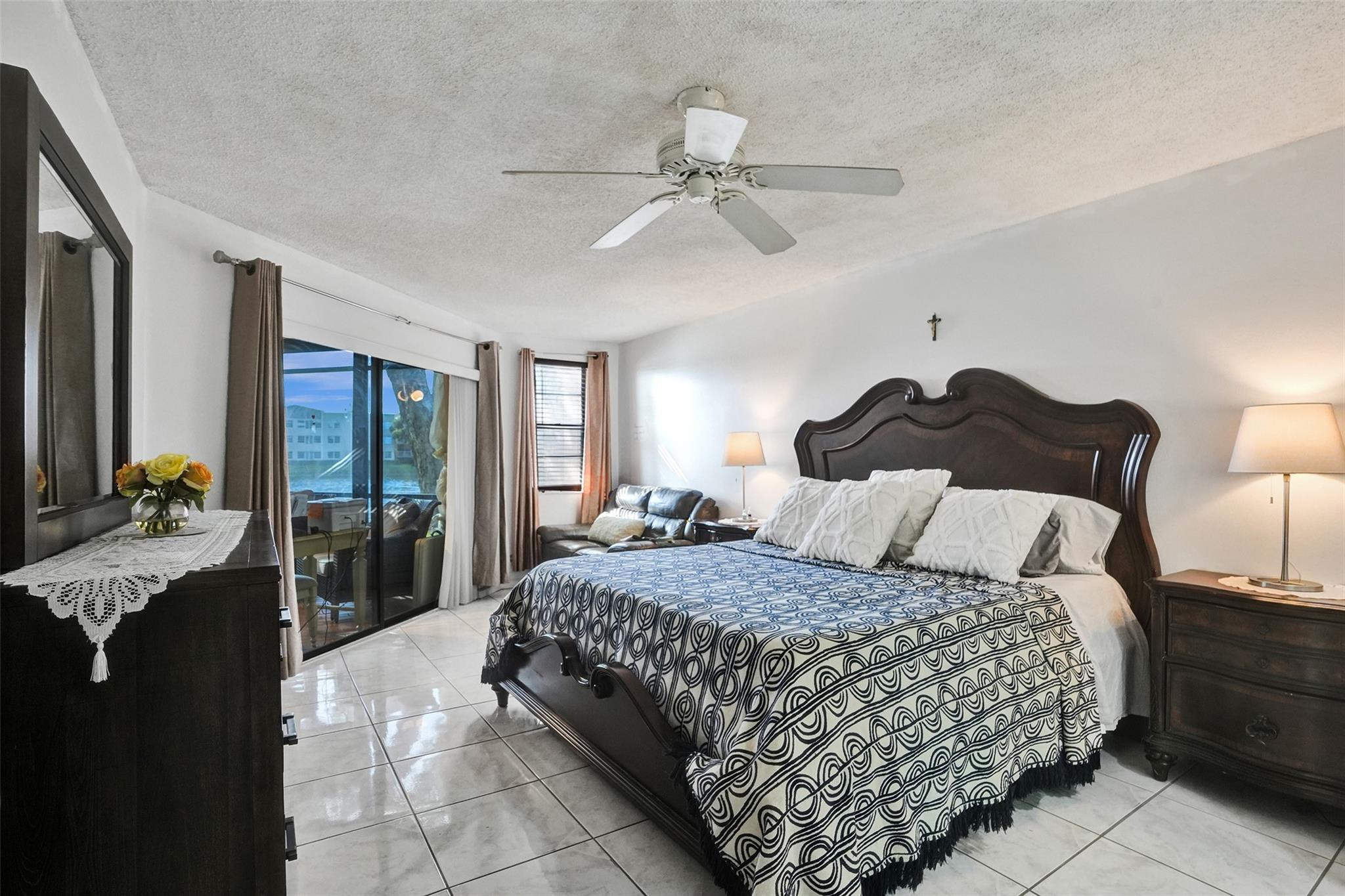 7425 Fairfax Drive 113