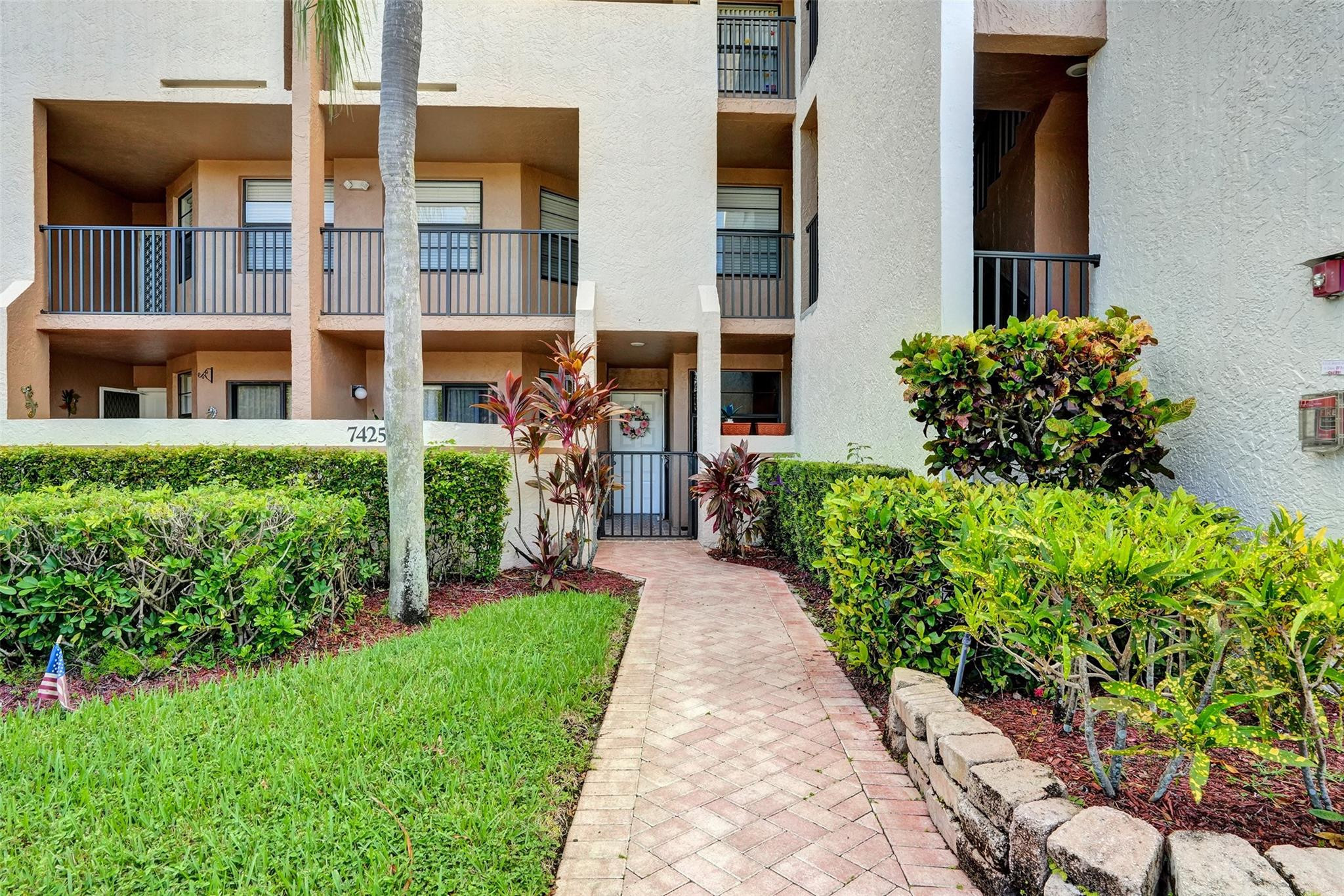 7425 Fairfax Drive 113