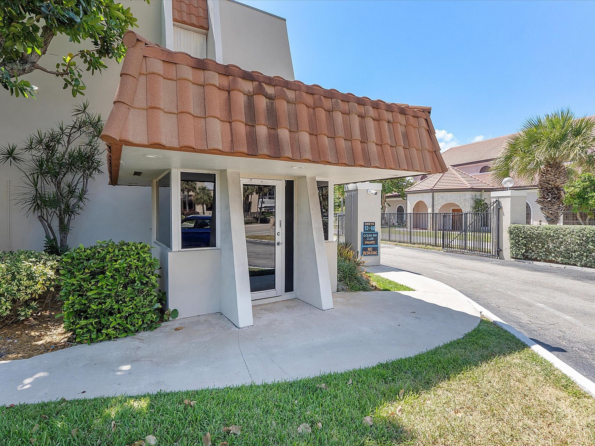 5555 N Ocean Boulevard 85, Lauderdale-By-The-Sea Unit: 85