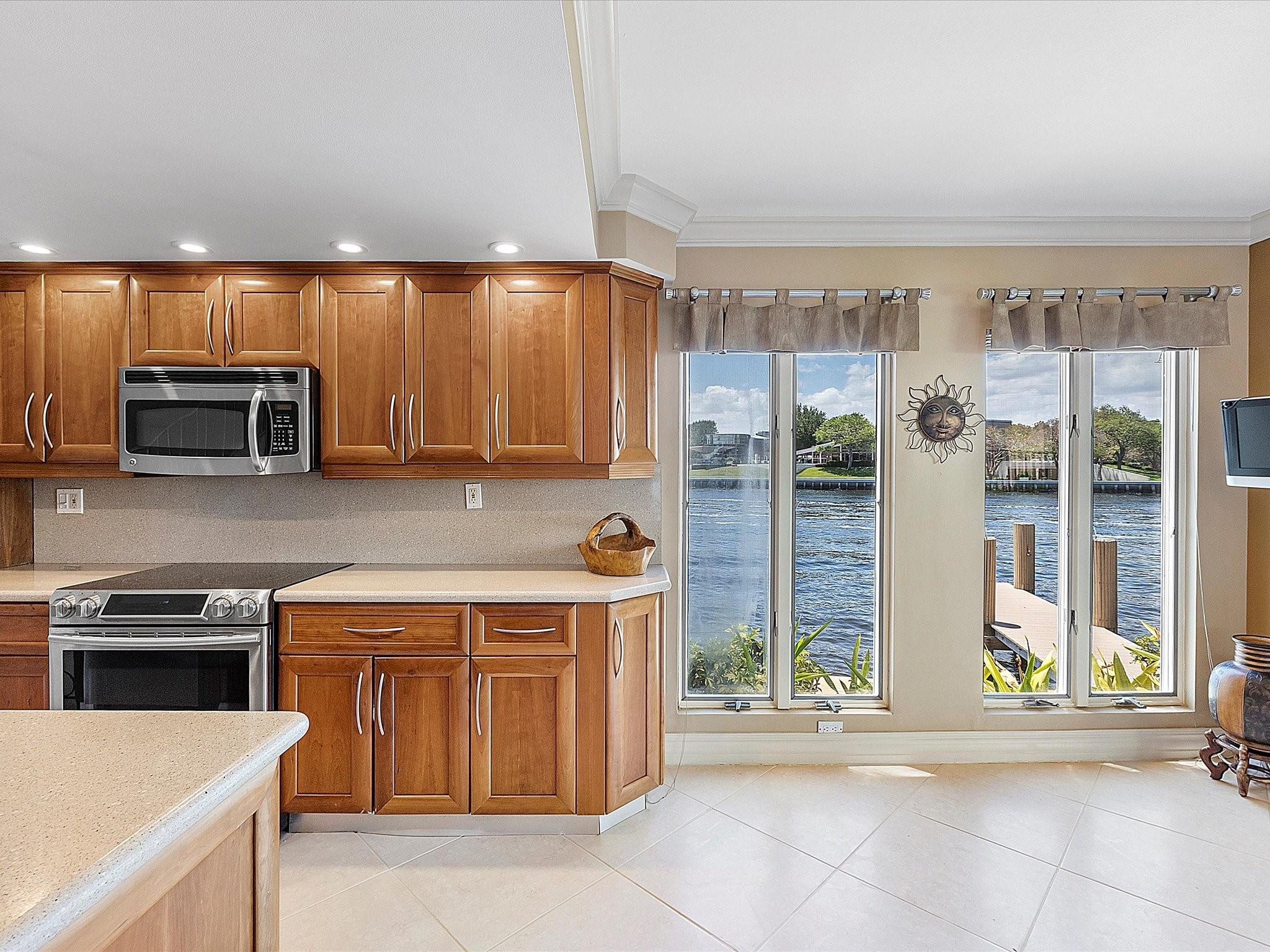 5555 N Ocean Boulevard 85, Lauderdale-By-The-Sea Unit: 85
