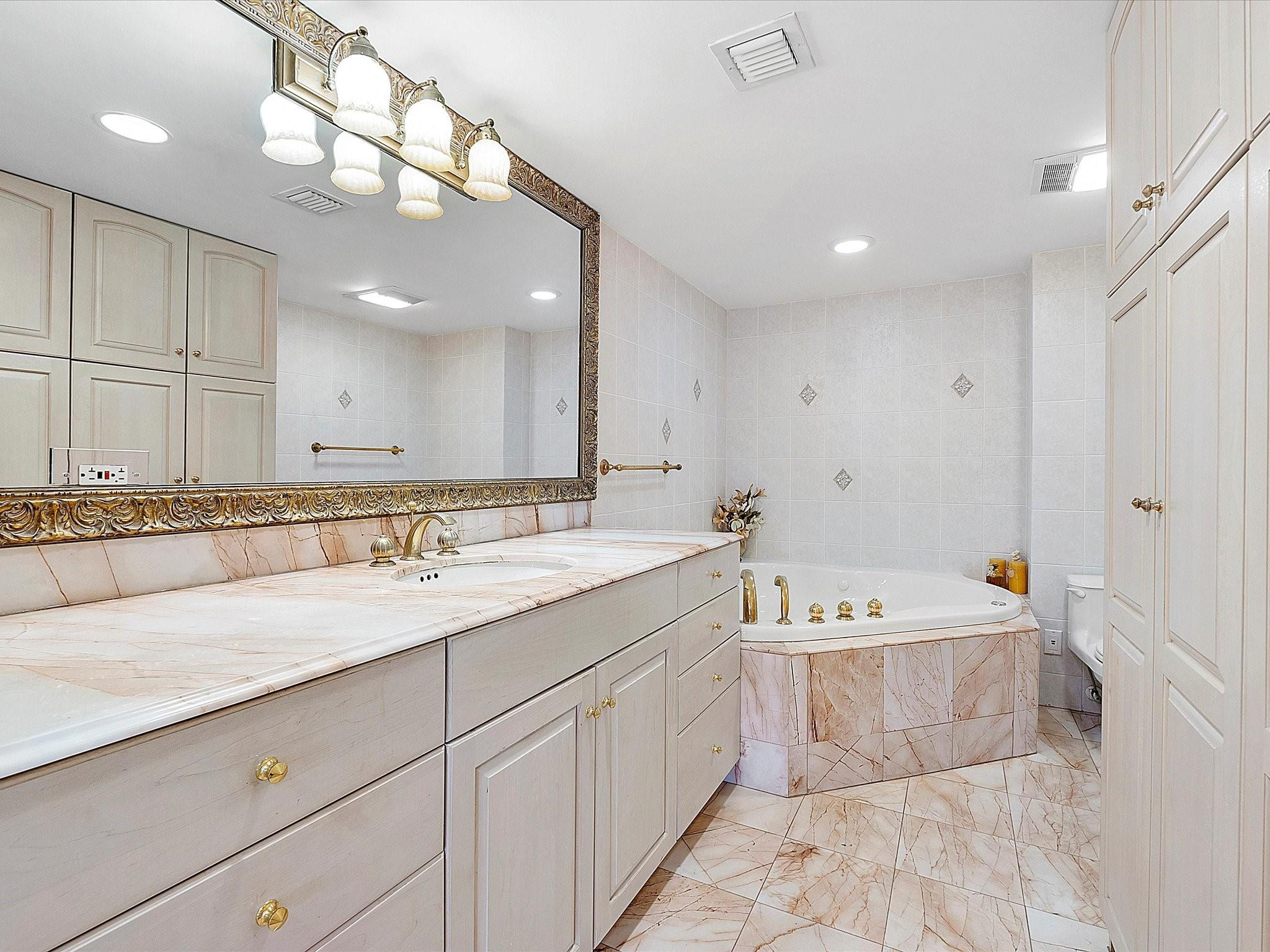 5555 N Ocean Boulevard 85, Lauderdale-By-The-Sea Unit: 85