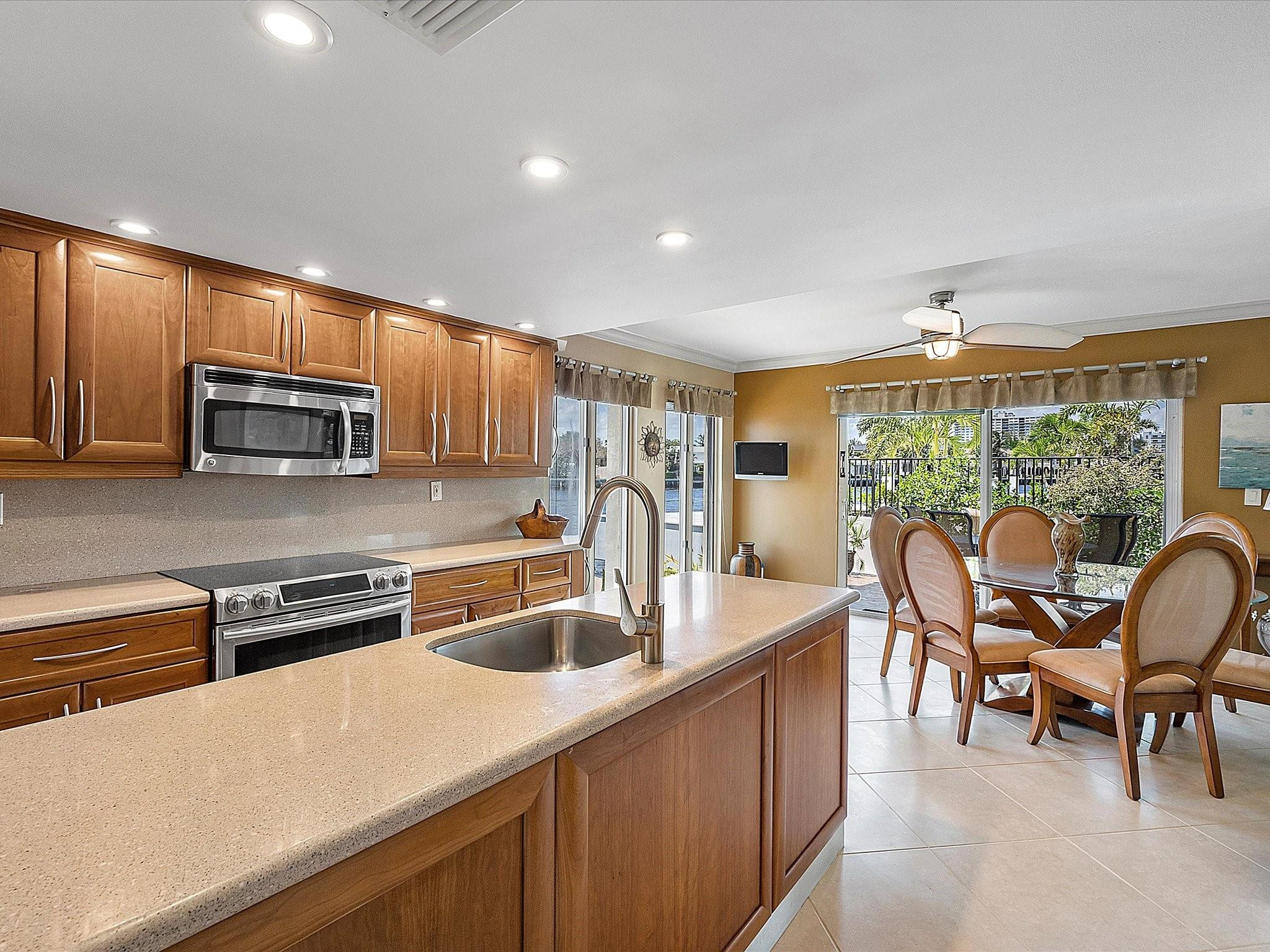 5555 N Ocean Boulevard 85, Lauderdale-By-The-Sea Unit: 85