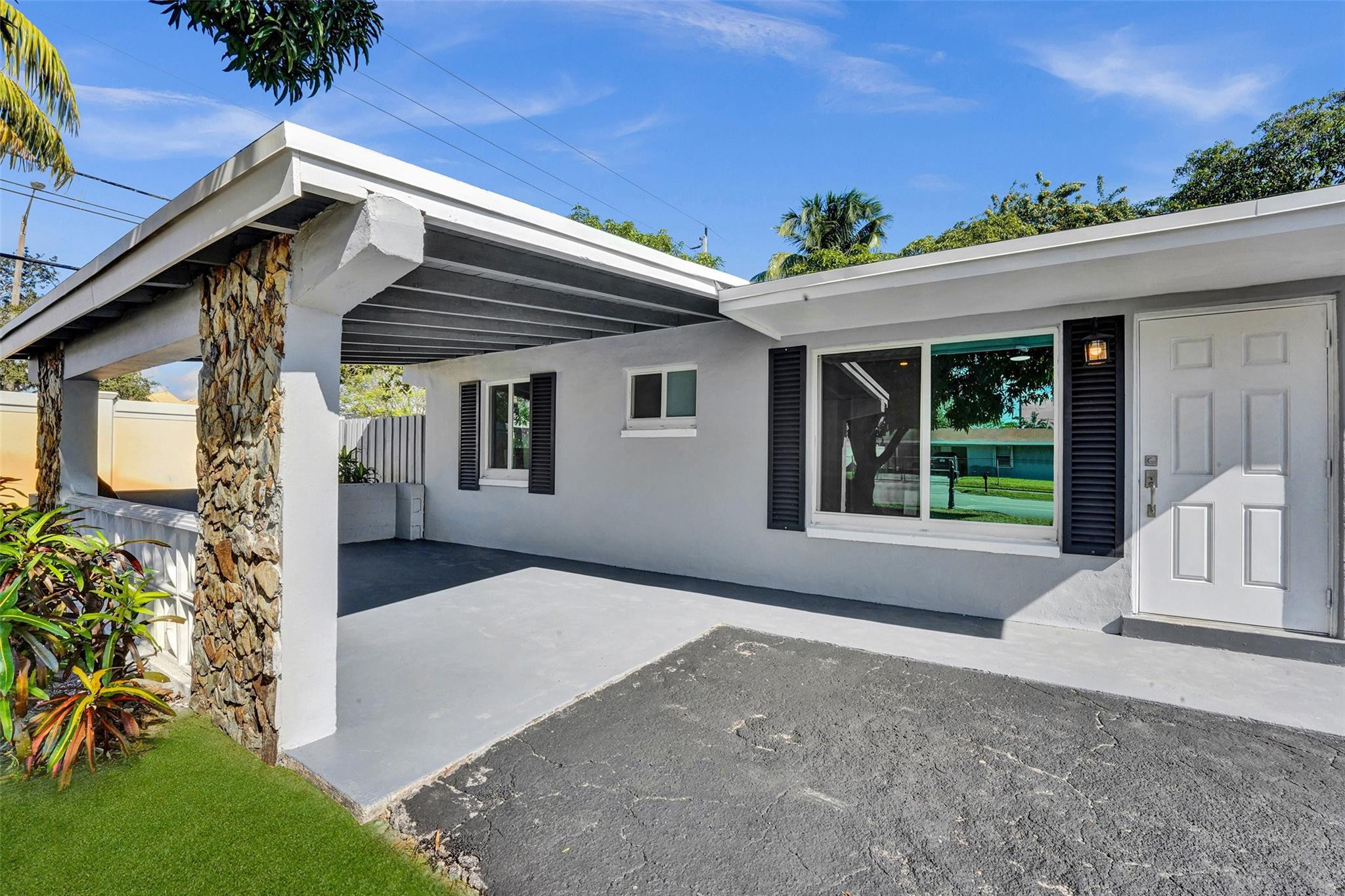 1860 NW 36th Terrace